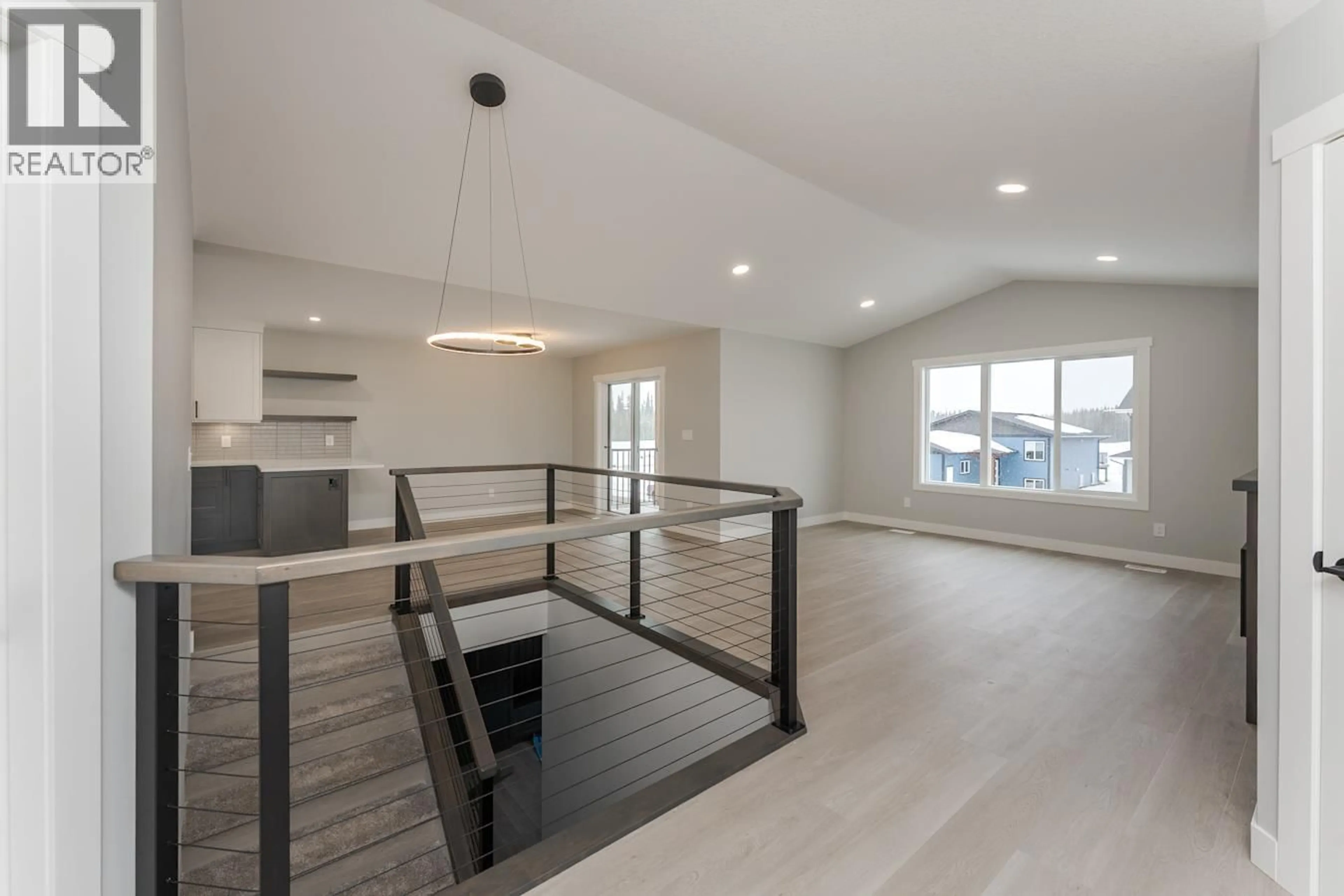 Indoor foyer for 7240 HILLU ROAD, Prince George British Columbia V2K0B4