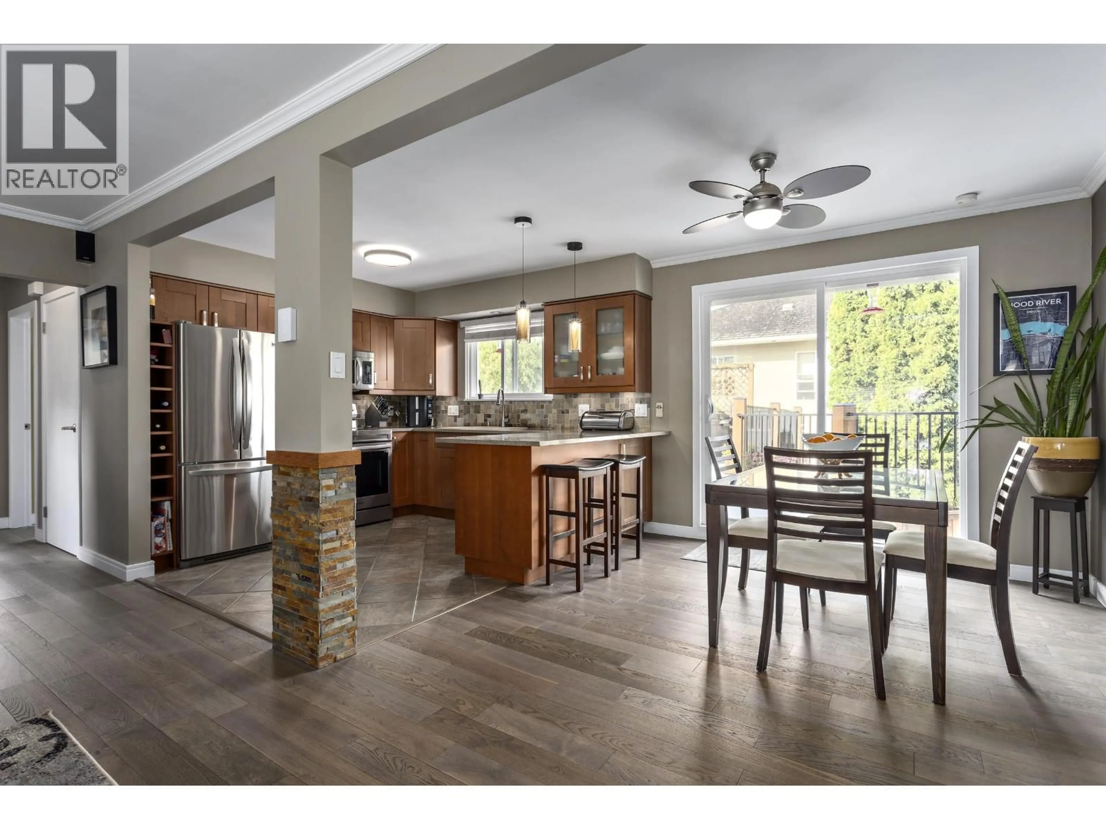 Open concept kitchen, ceramic/tile floor for 40251 KALODON ROAD, Squamish British Columbia V0N1T0