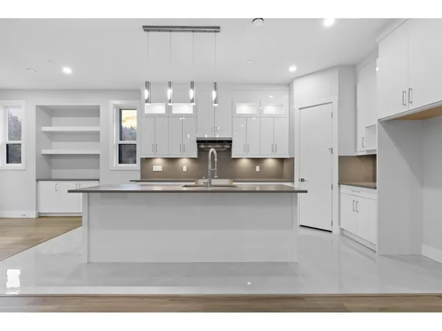 33941 PRENTIS AVENUE, Mission 4