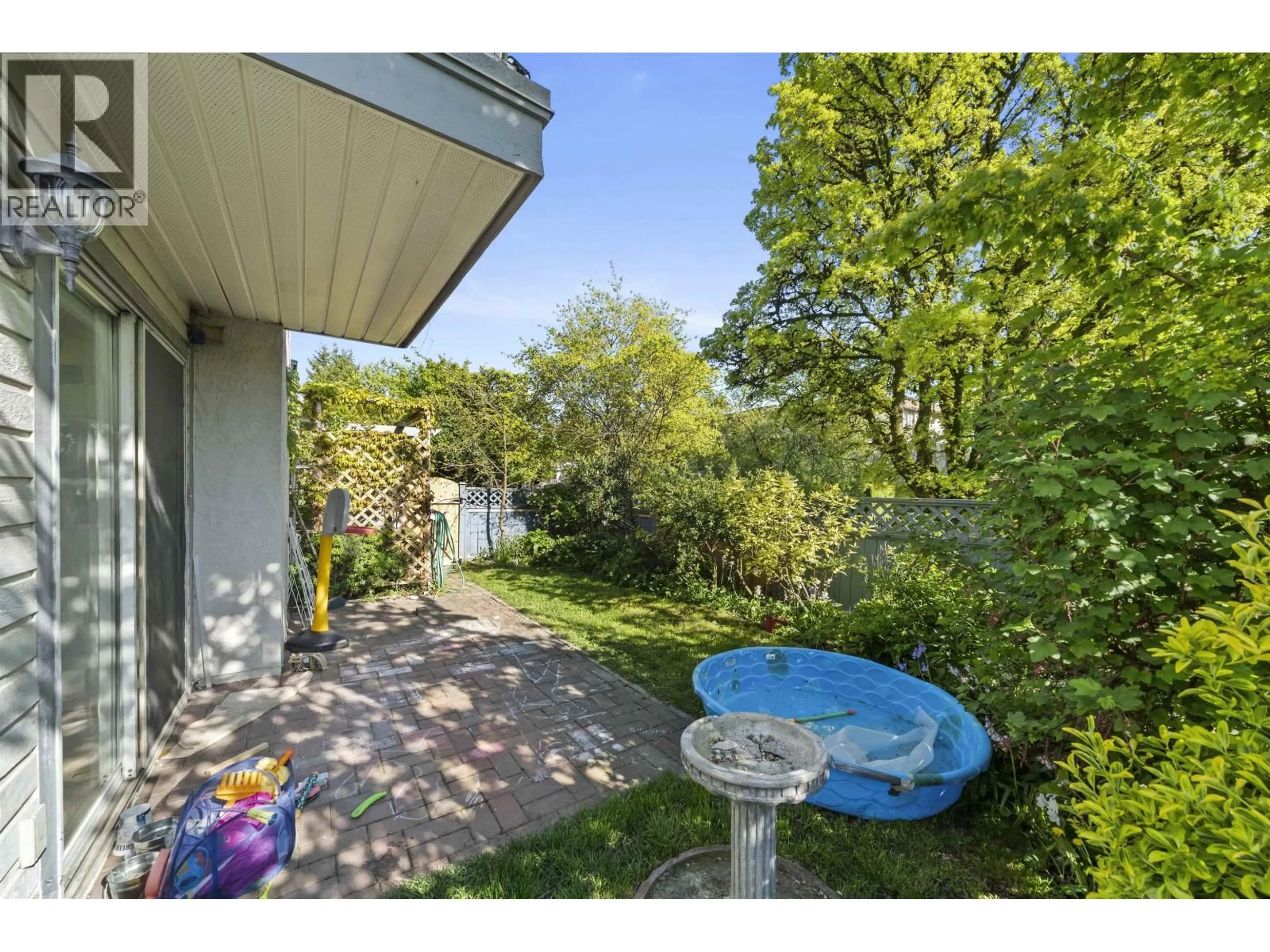 Patio, street for 101 - 5980 PRINCE EDWARD STREET, Vancouver British Columbia V5W4A8