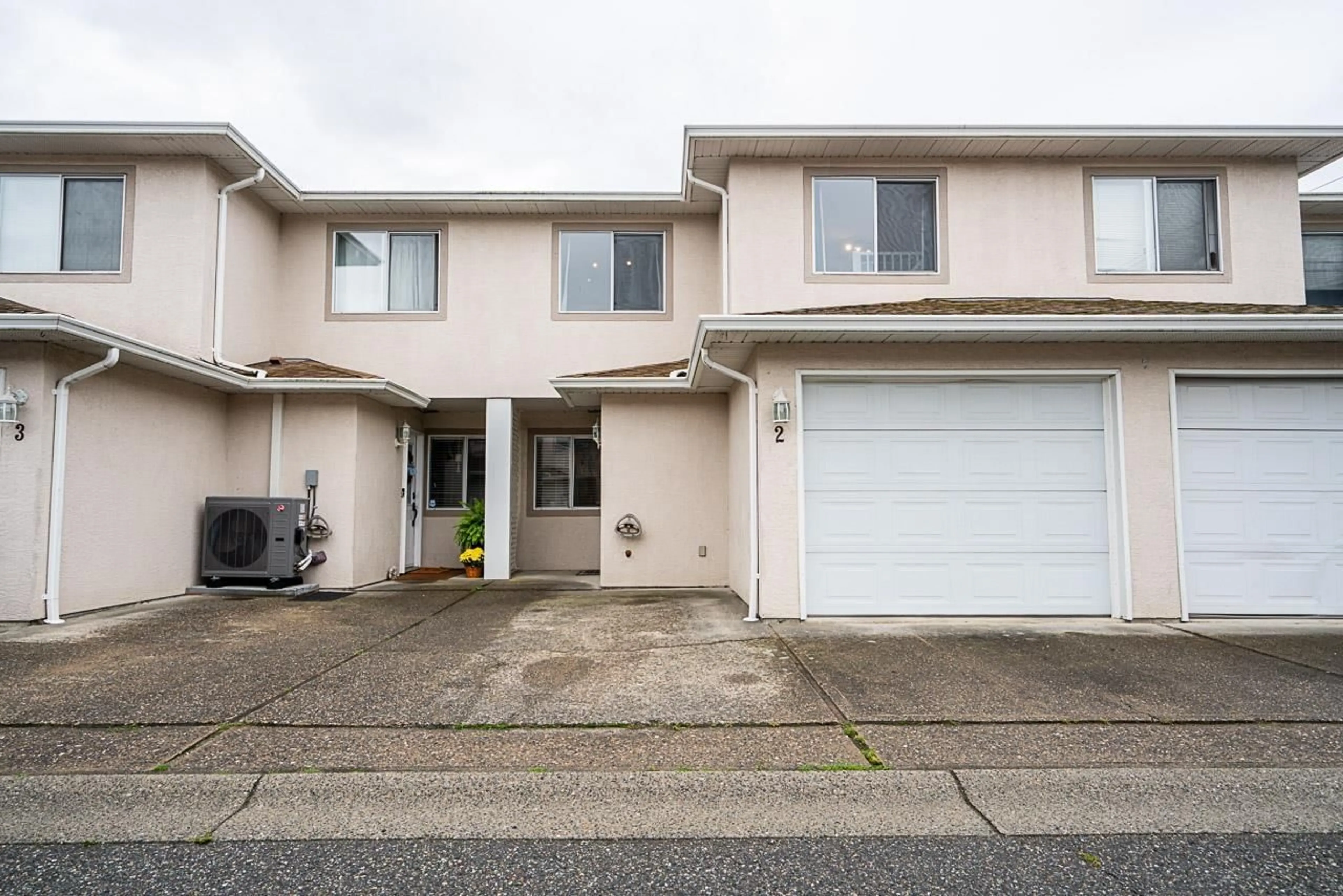 Unknown for 2 - 5536 VEDDER ROAD, Chilliwack British Columbia V2R3X5