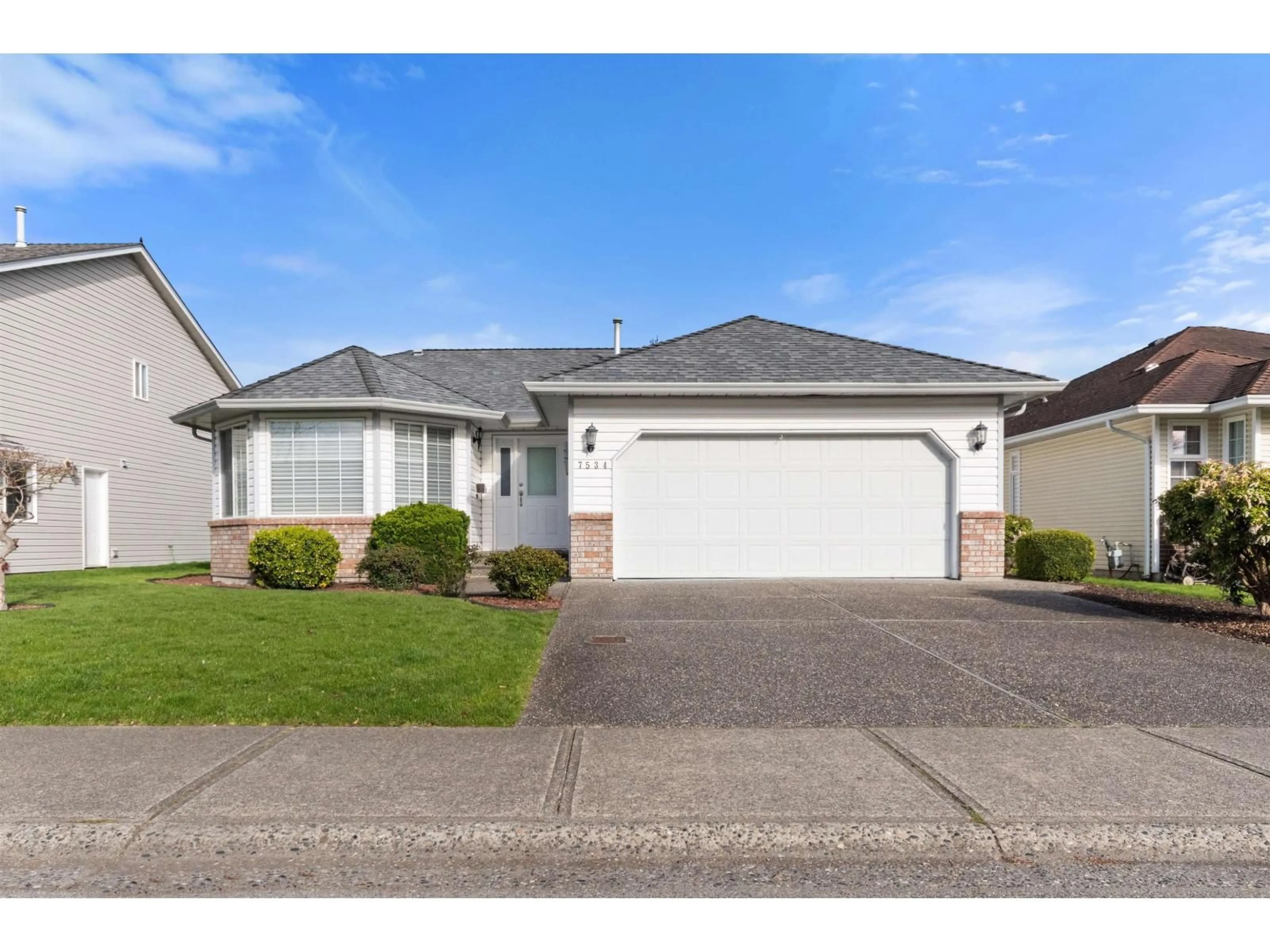 Home with vinyl exterior material, street for 7534 GARNET DRIVE, Chilliwack British Columbia V2R3A9