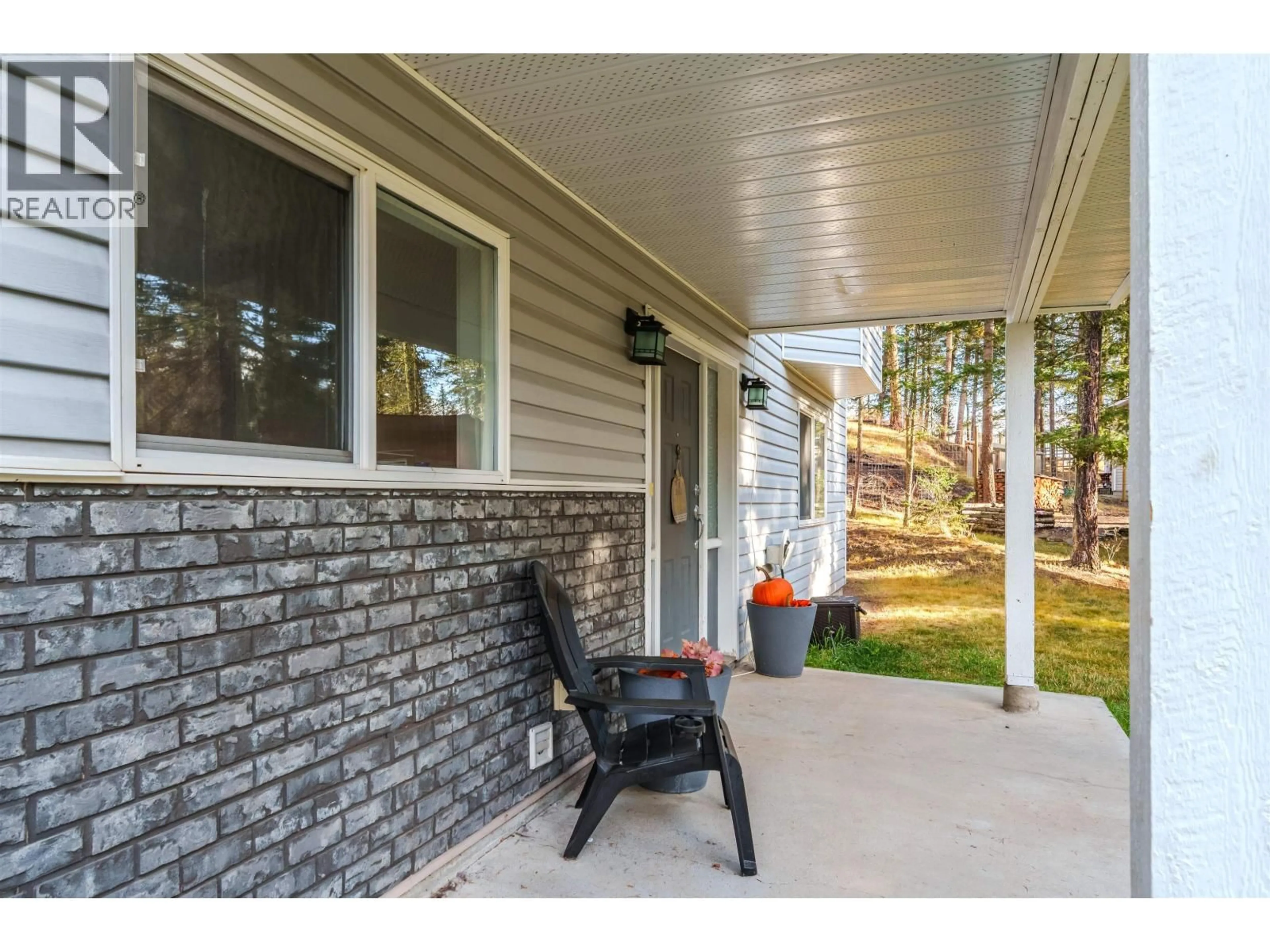 Home with vinyl exterior material, unknown for 5423 KITSUM COURT, 108 Mile Ranch British Columbia V0K2Z0