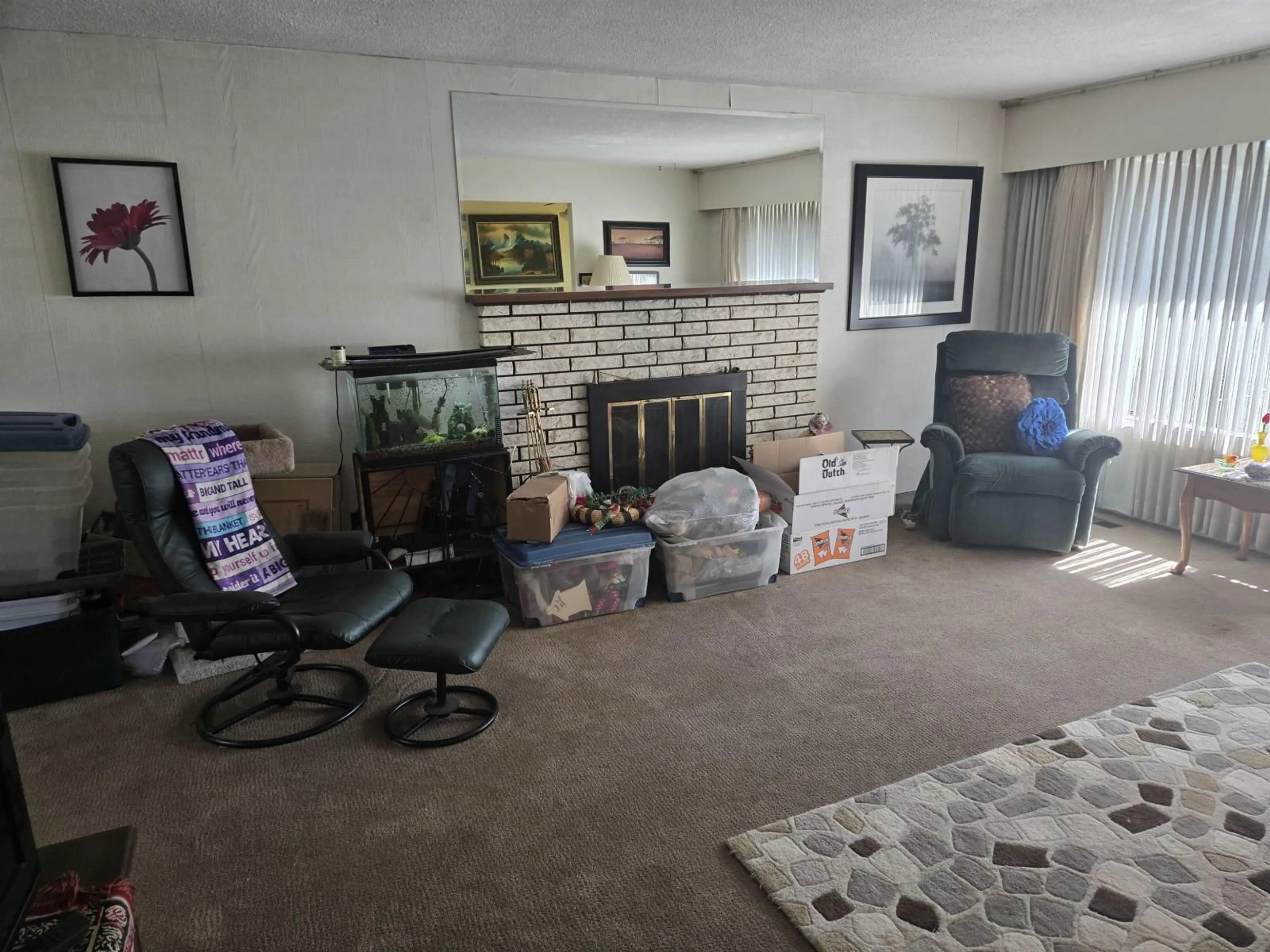 A pic of a room for 13181 15 AVENUE, Surrey British Columbia V4A1K8