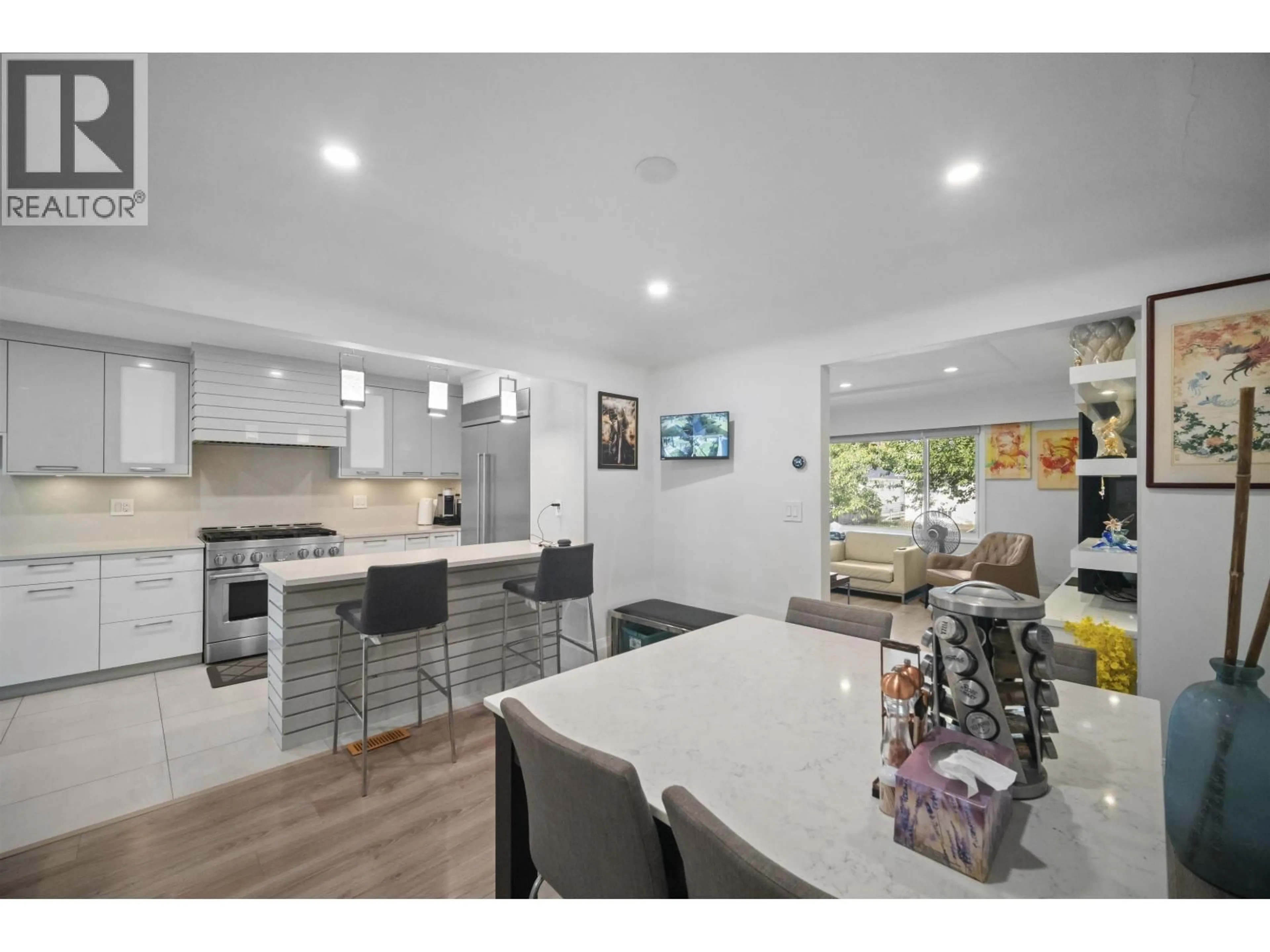 Open concept kitchen, unknown for 6978 MCKINNON STREET, Vancouver British Columbia V5S3G5