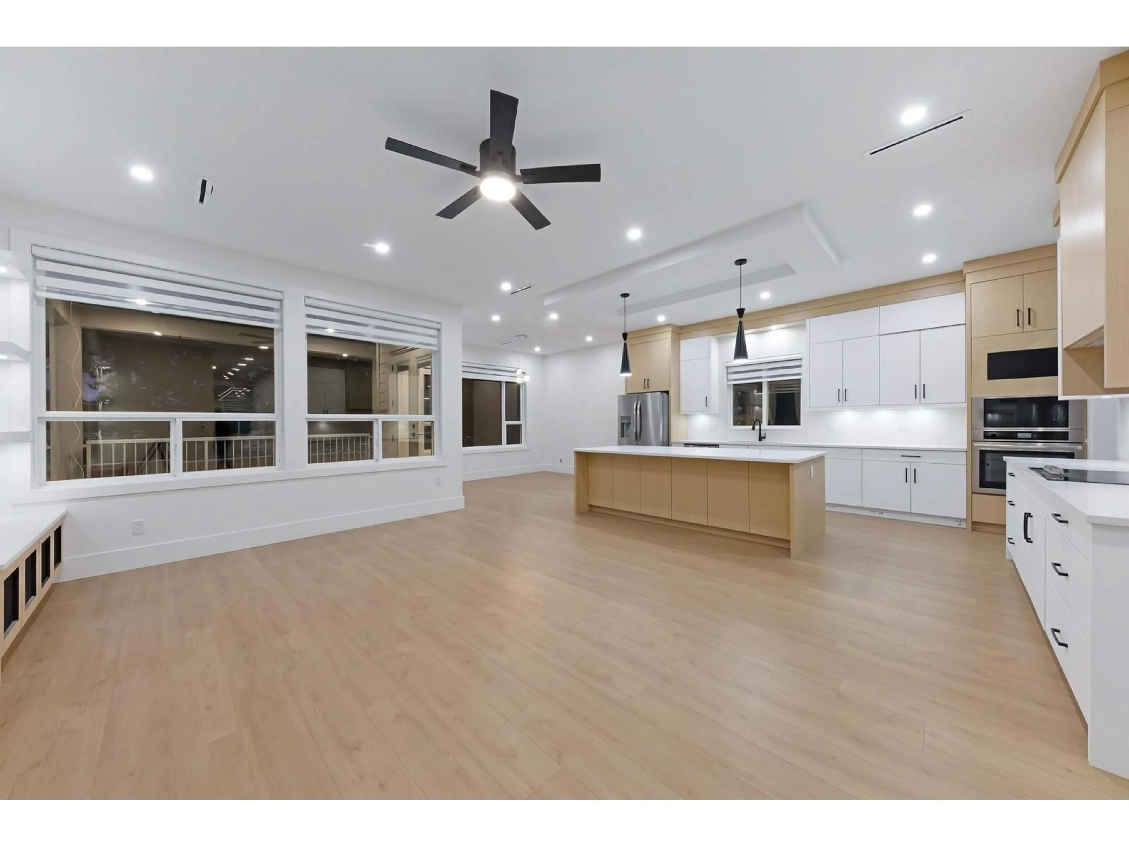 Open concept kitchen, unknown for 9755 177B STREET, Surrey British Columbia V4N6T4