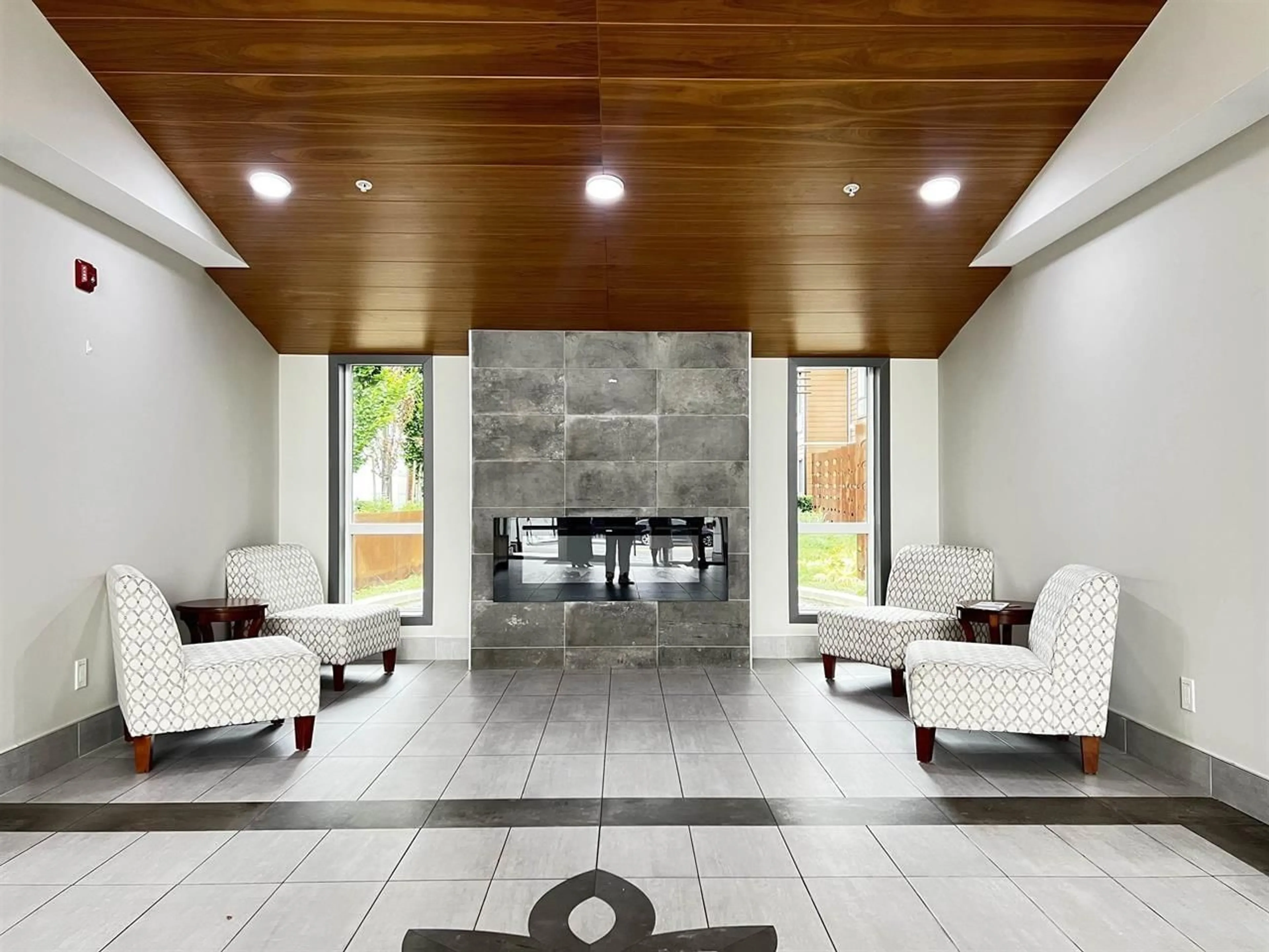 Lobby for 113 - 11501 84 AVENUE, Delta British Columbia V4C0E5