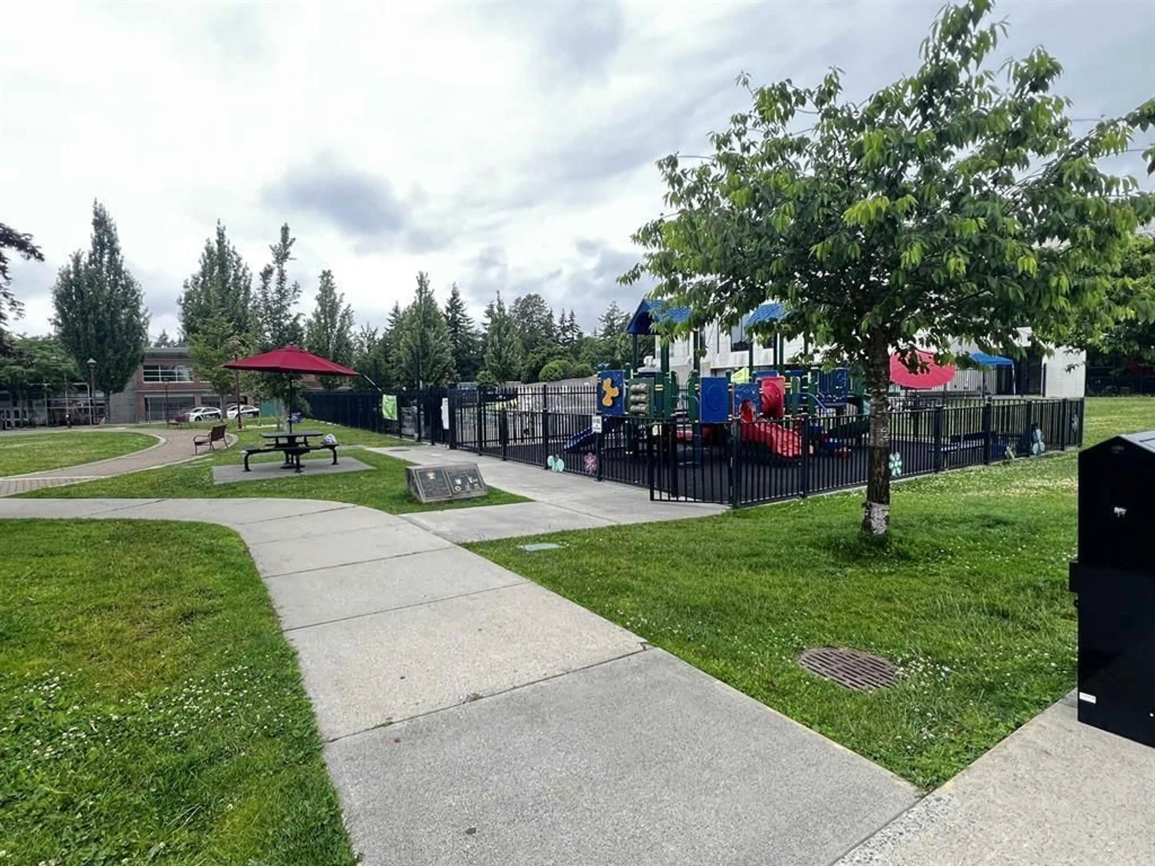 A pic from outside/outdoor area/front of a property/back of a property/a pic from drone, mountain view for 113 - 11501 84 AVENUE, Delta British Columbia V4C0E5