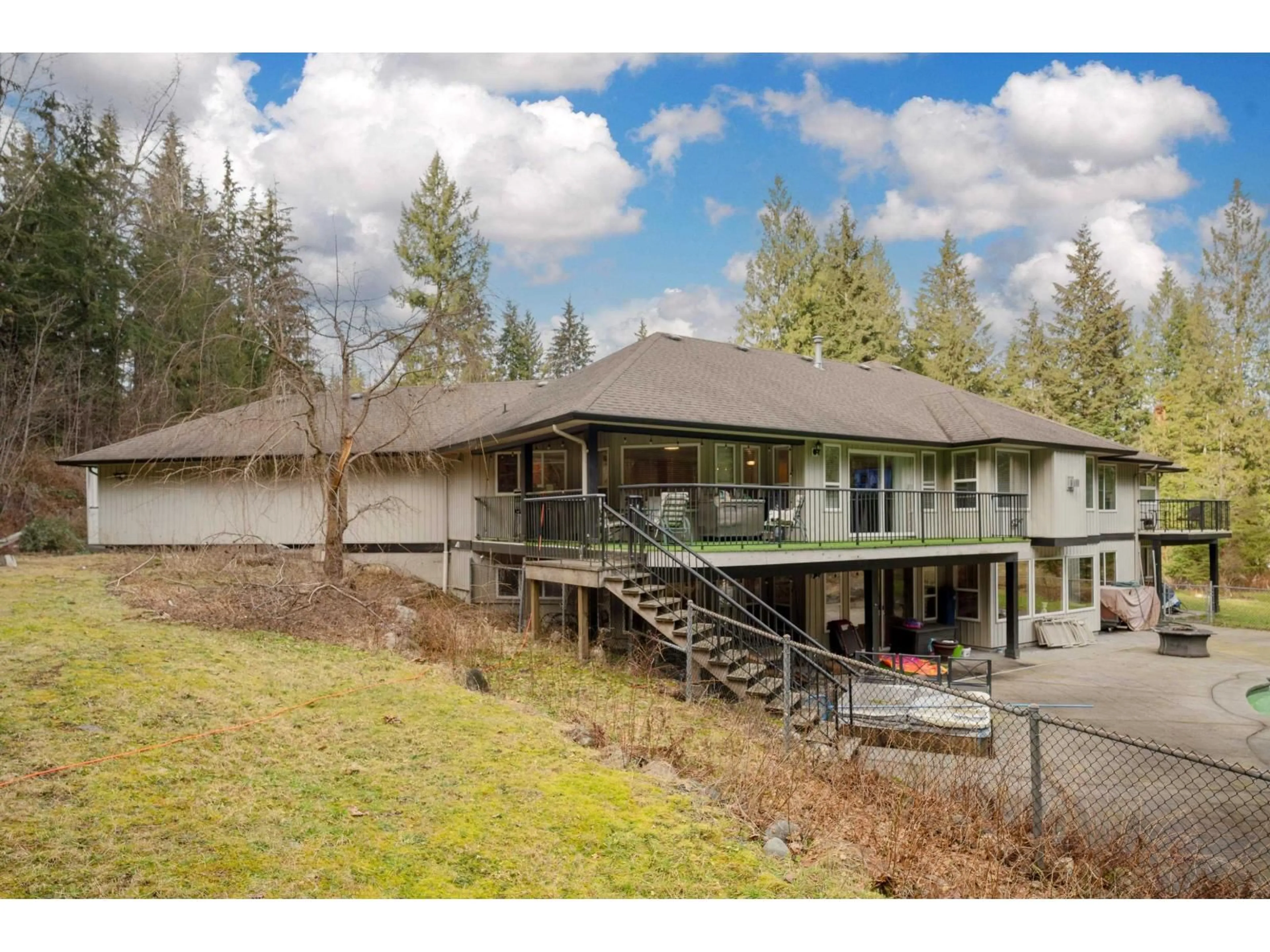 A pic from outside/outdoor area/front of a property/back of a property/a pic from drone, unknown for 12236 POWELL STREET, Mission British Columbia V4S1C1