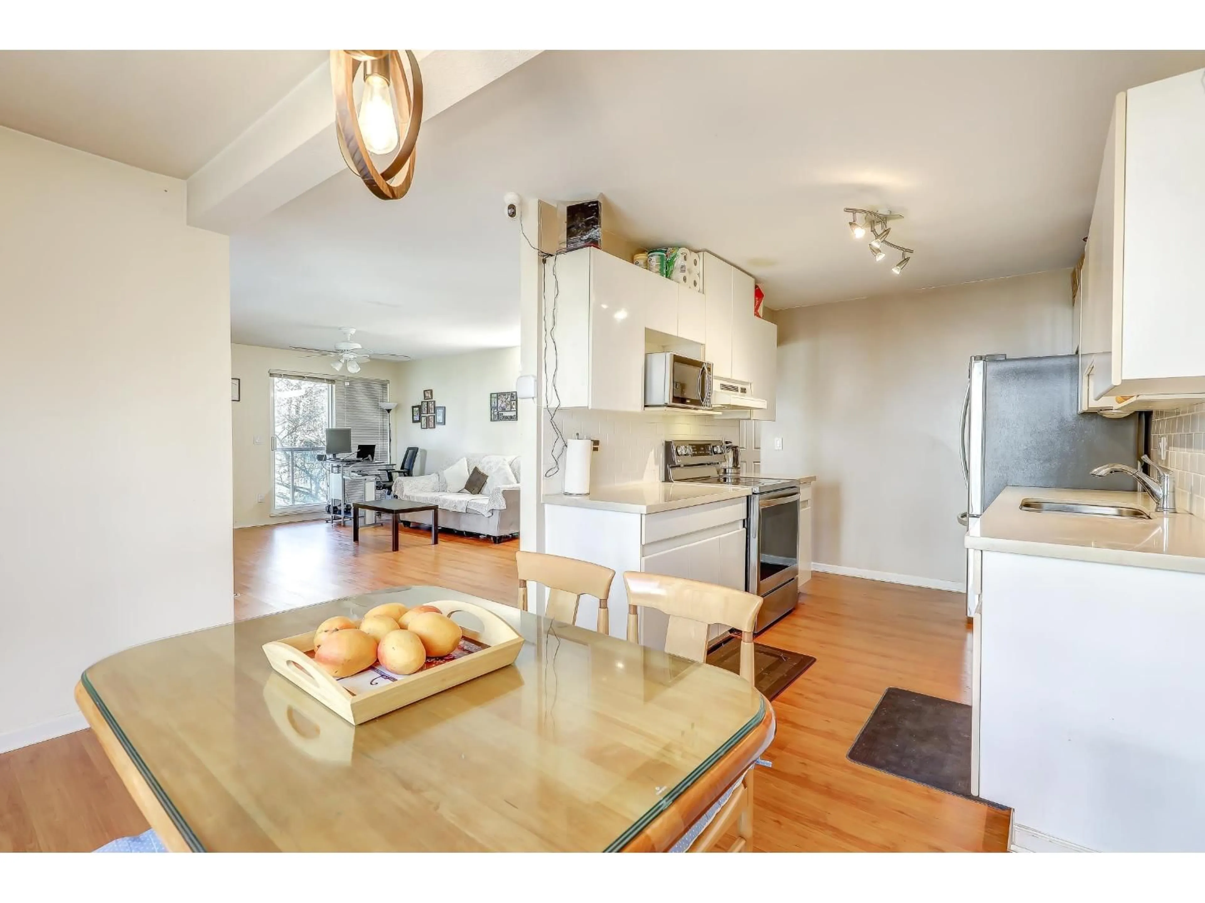 Open concept kitchen, unknown for 210 - 14980 101A AVENUE, Surrey British Columbia V3R0T1