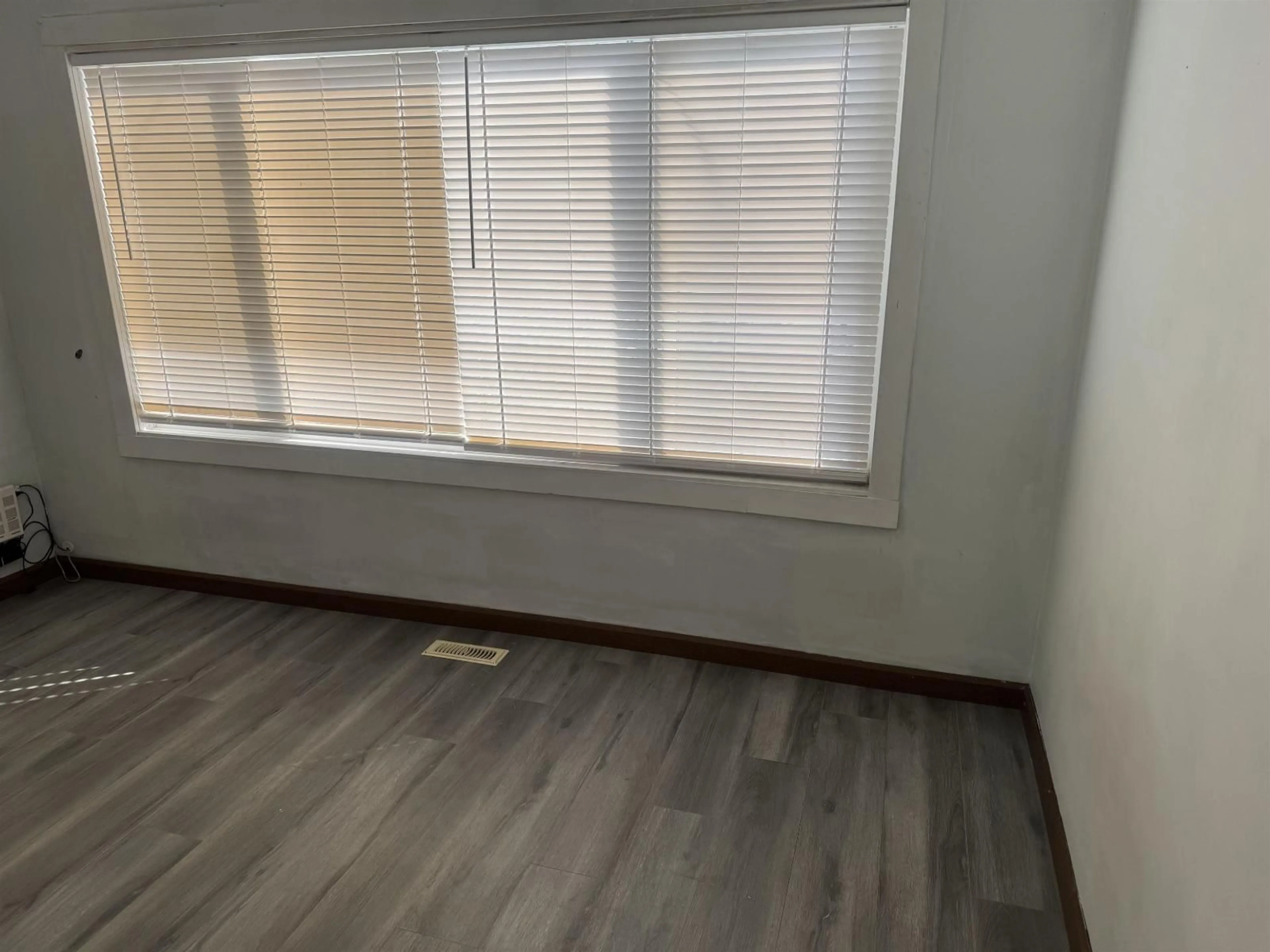 A pic of a room for 12893 114A AVENUE, Surrey British Columbia V3R2N1