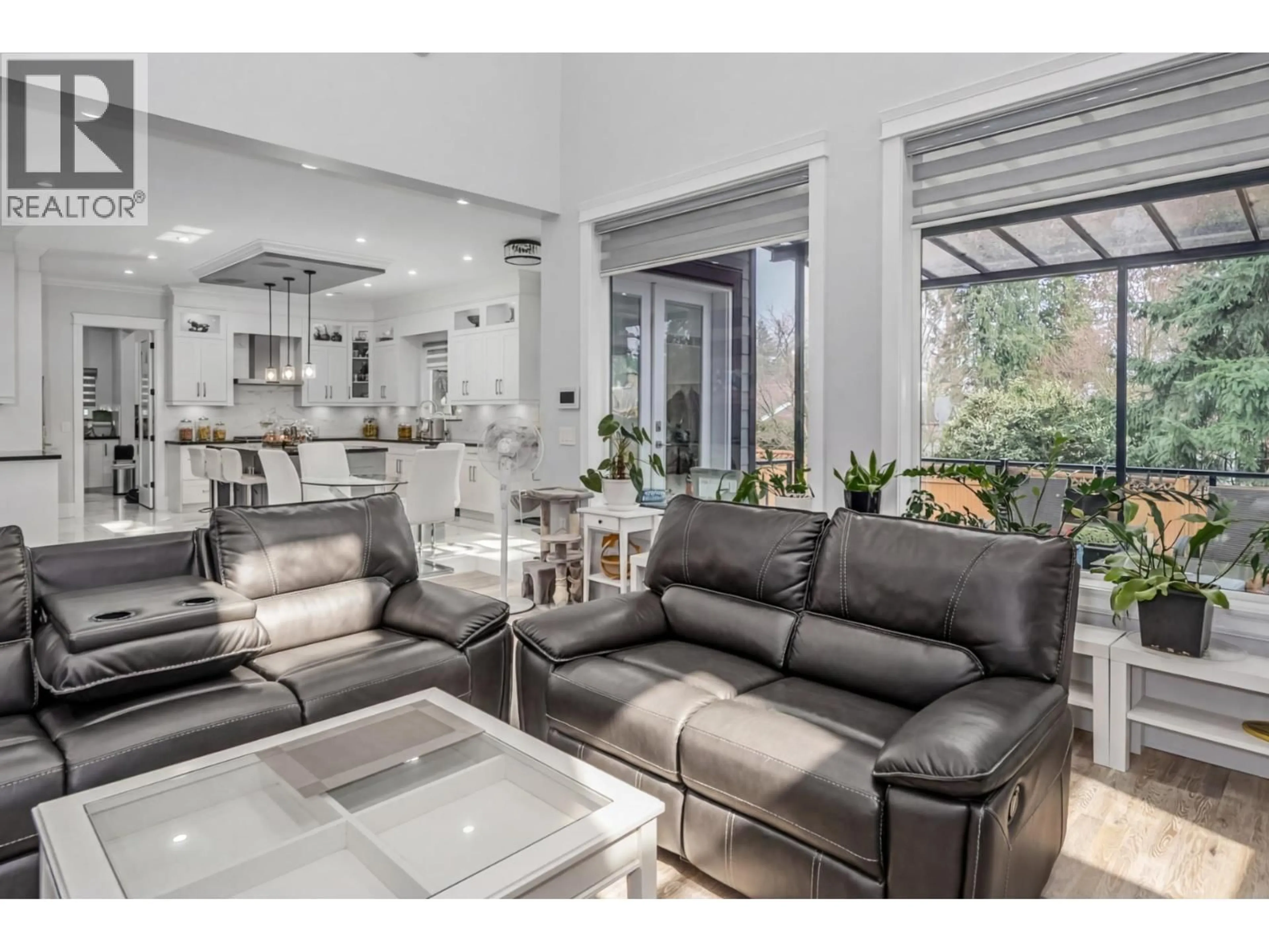 Living room with furniture, unknown for 2488 LATIMER AVENUE, Coquitlam British Columbia V3K3J5