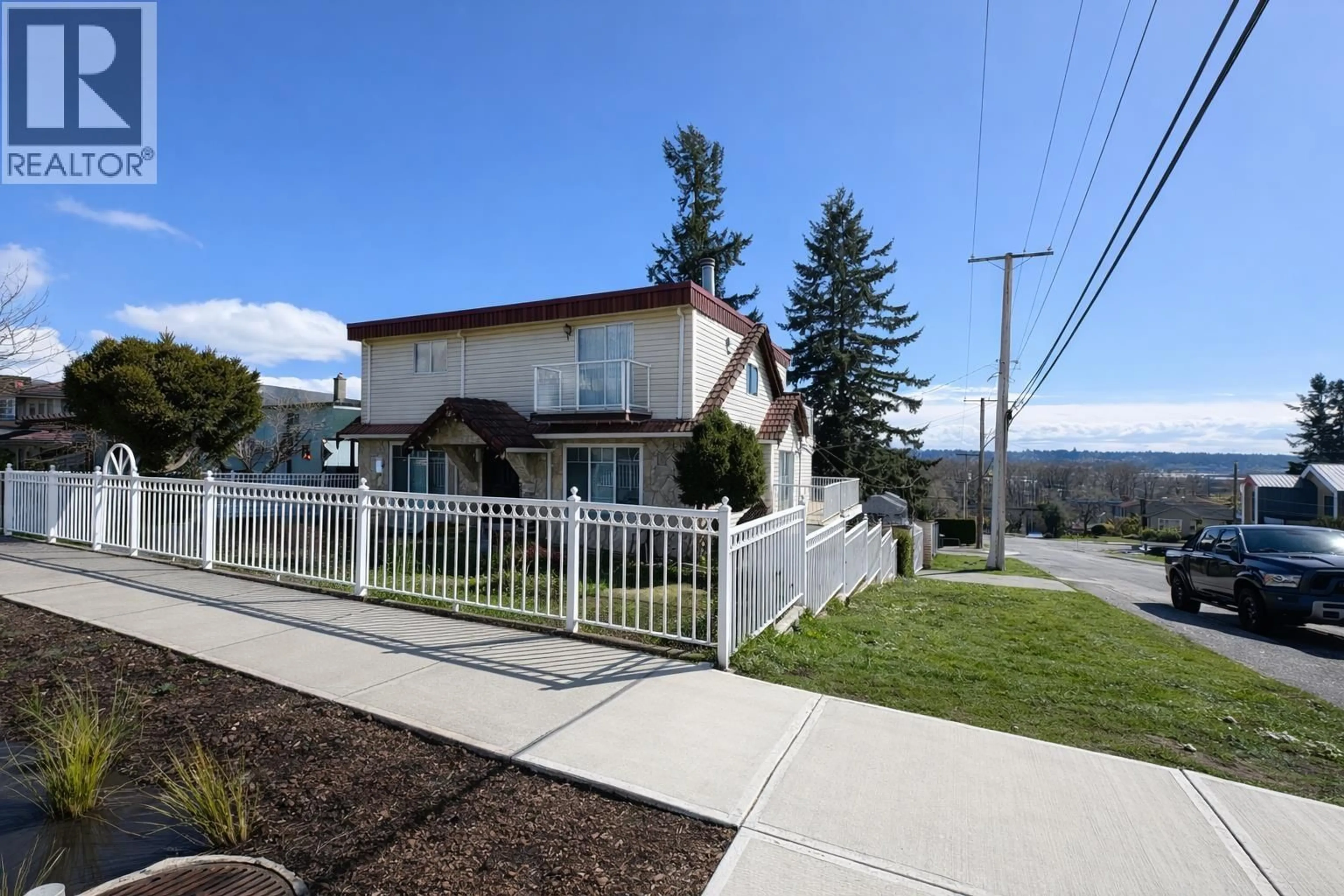 Unknown for 1728 SEVENTH AVENUE, New Westminster British Columbia V3M2K8