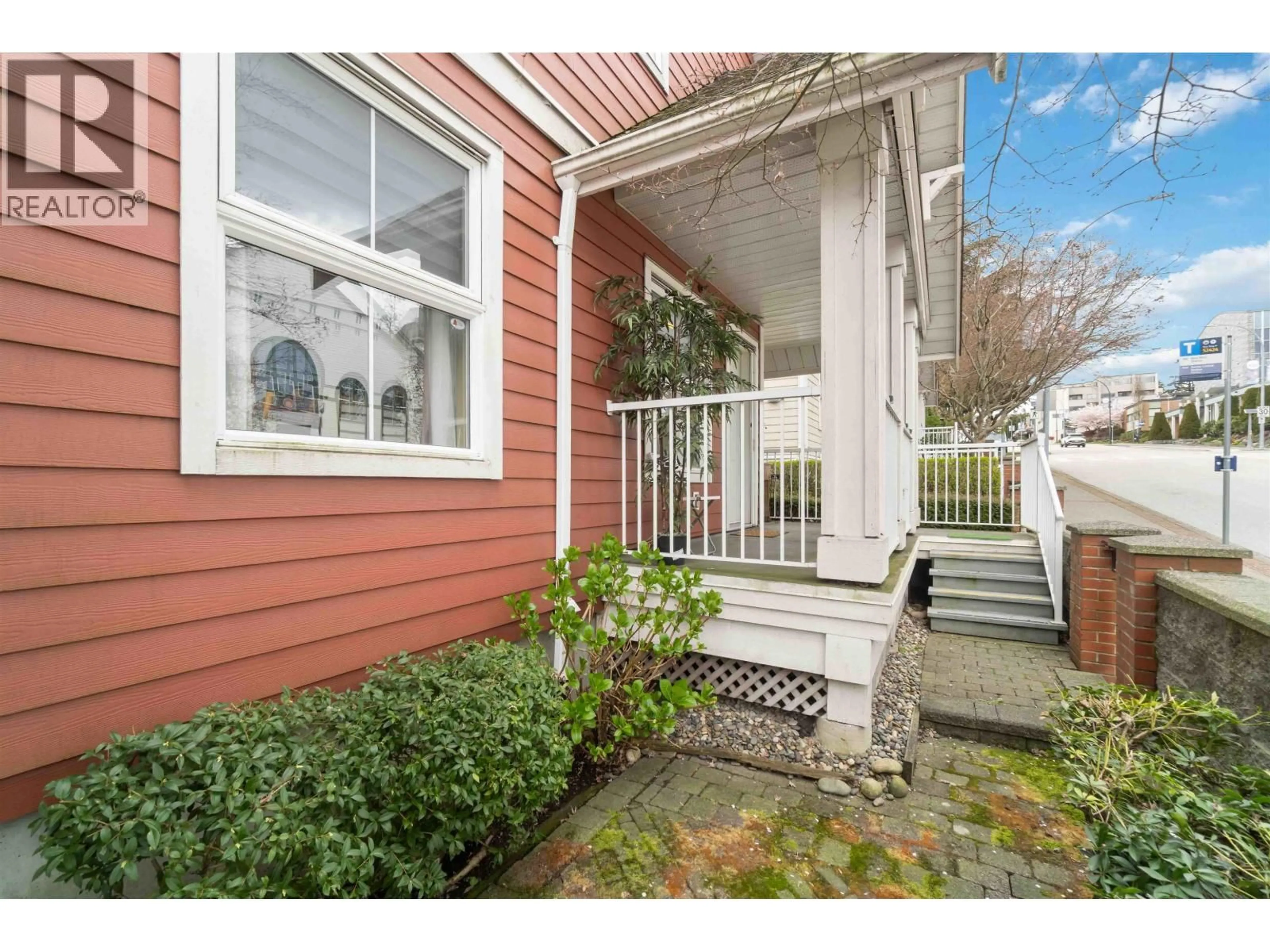 Unknown for 16 - 188 SIXTH STREET, New Westminster British Columbia V3L2Z9