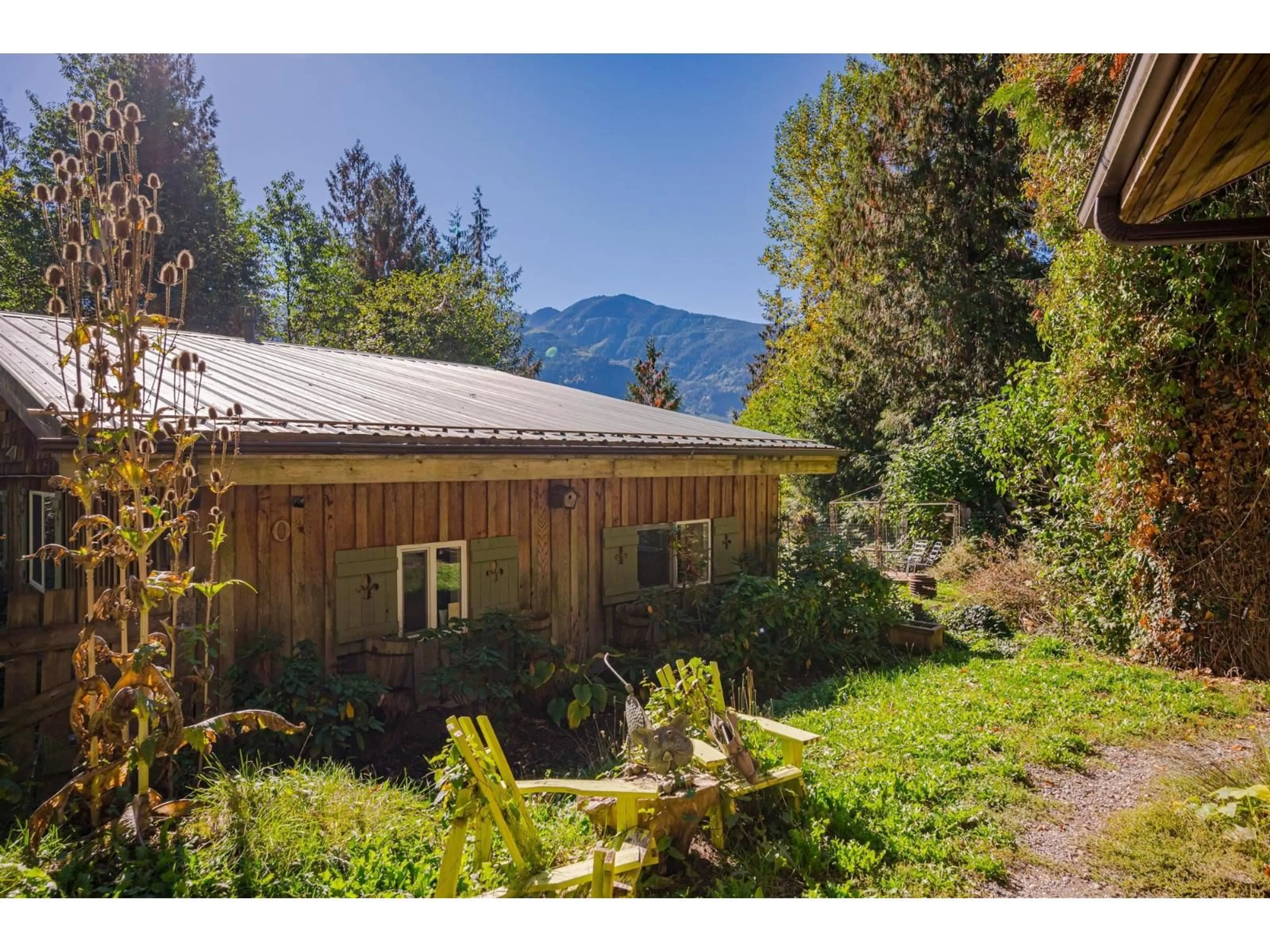 A pic from outside/outdoor area/front of a property/back of a property/a pic from drone, mountain view for 50802 WINONA ROAD, Chilliwack British Columbia V4Z1B6