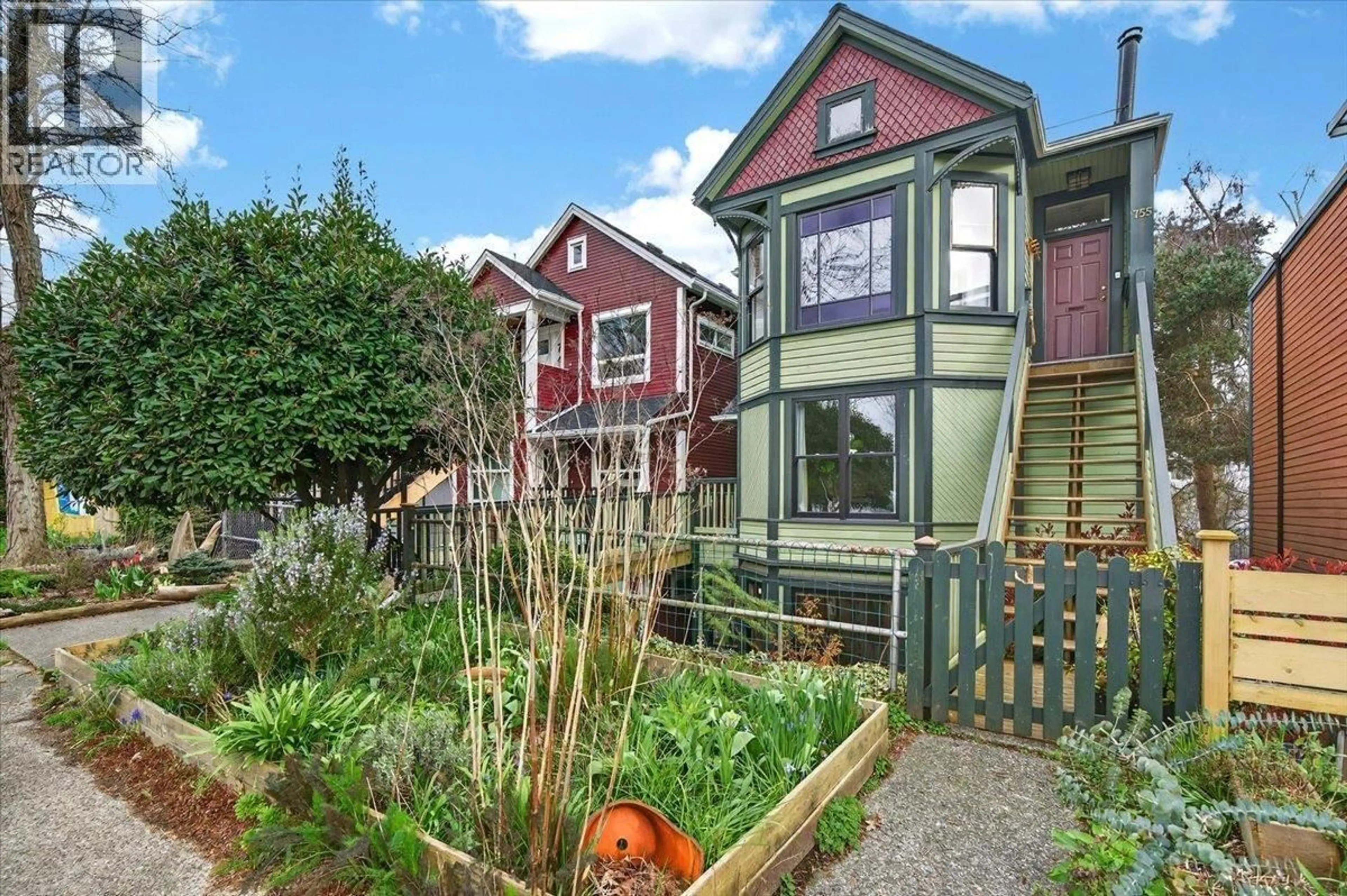 Unknown for 751 KEEFER STREET, Vancouver British Columbia V6A1Y6