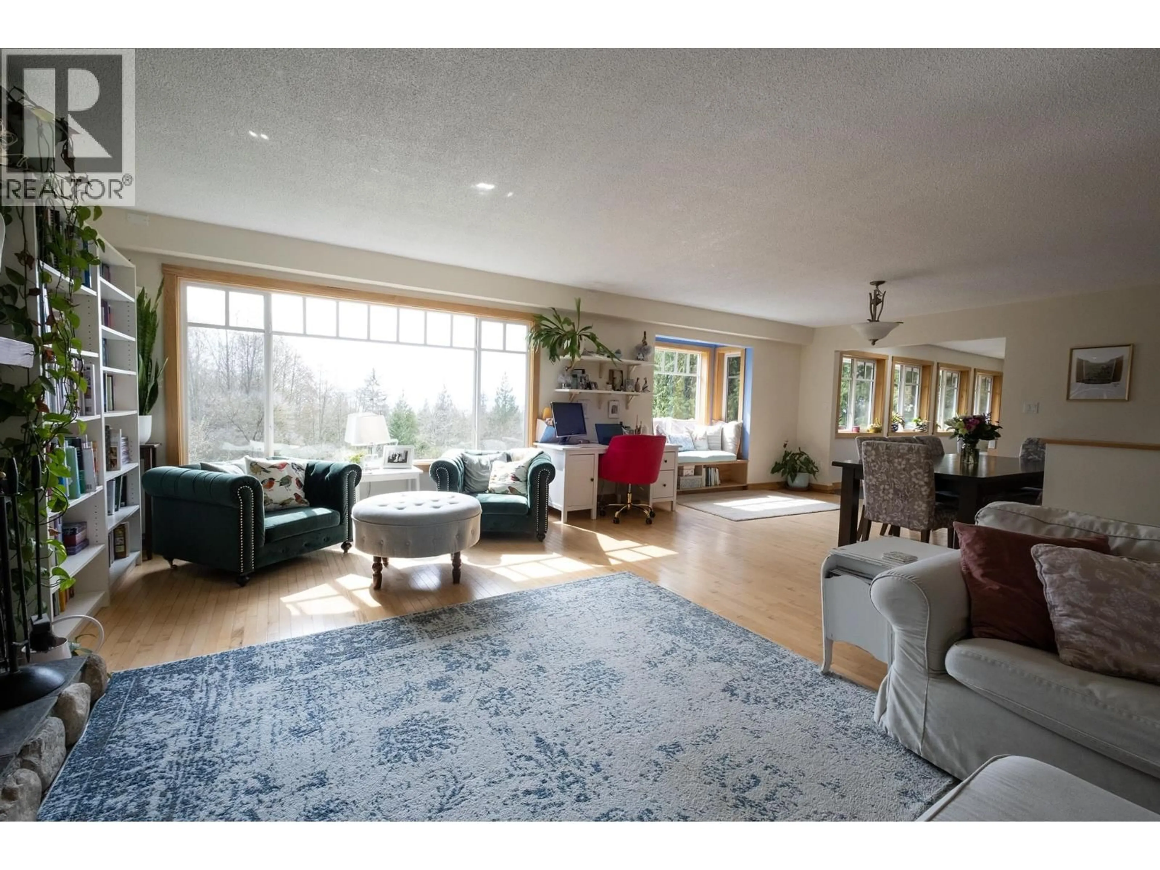 Living room with furniture, unknown for 1930 RANCH ROAD, Roberts Creek British Columbia V0N2W5