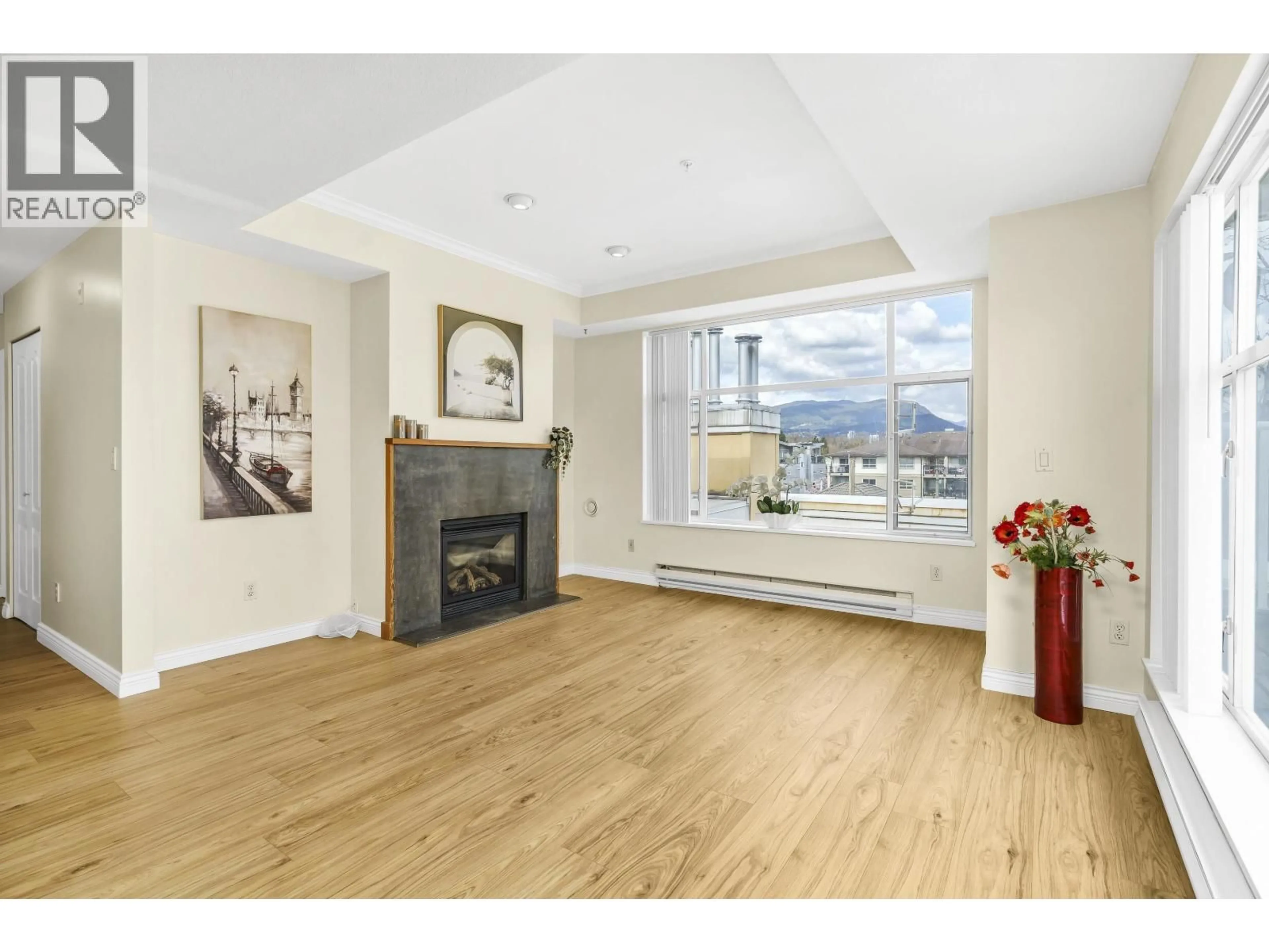 Unknown for 404 - 2340 HAWTHORNE AVENUE, Port Coquitlam British Columbia V3C1W9