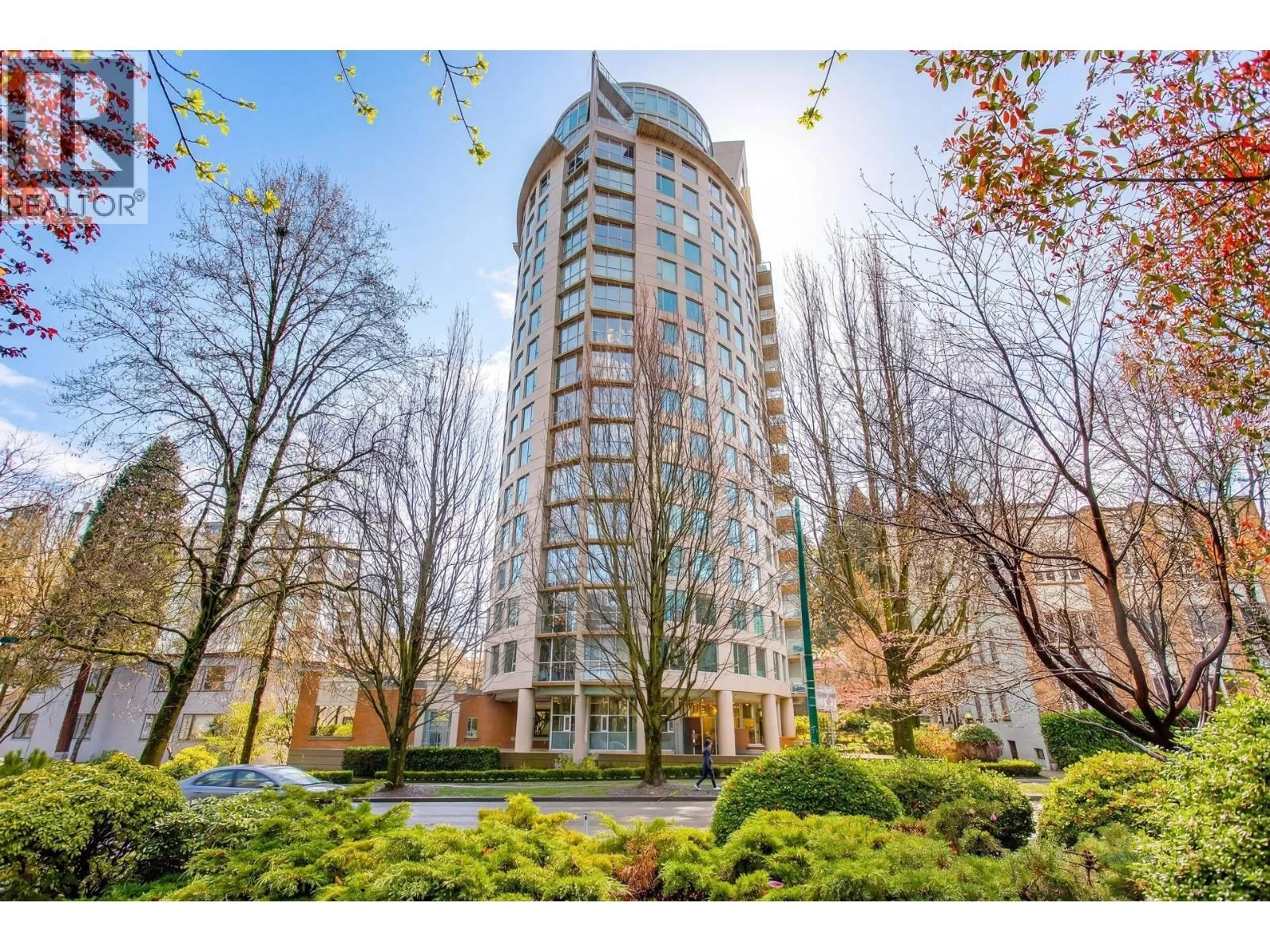 Indoor foyer for 1904 - 1277 NELSON STREET, Vancouver British Columbia V6E4M8