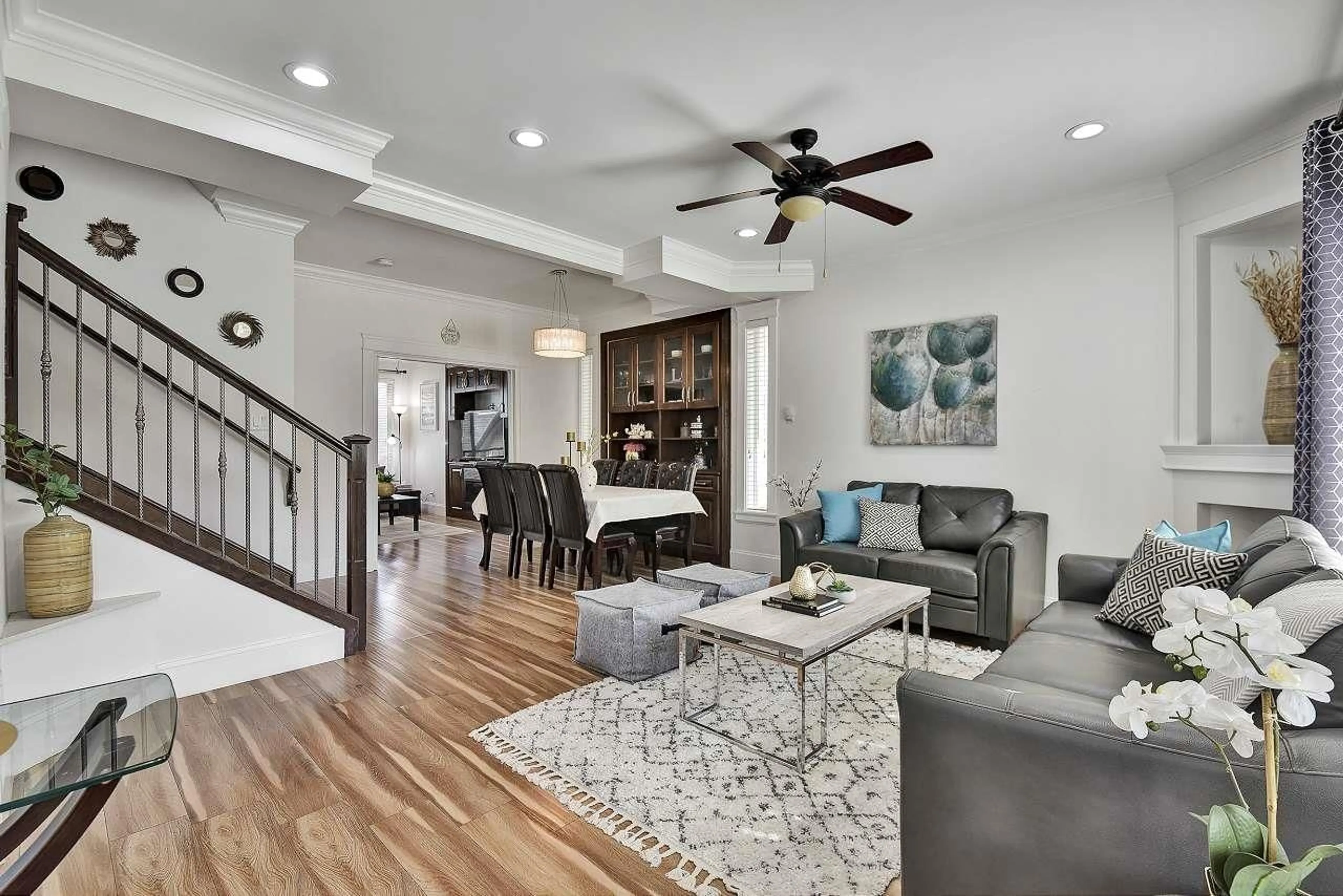 Living room with furniture, unknown for 7062 148 STREET, Surrey British Columbia V3S2X3