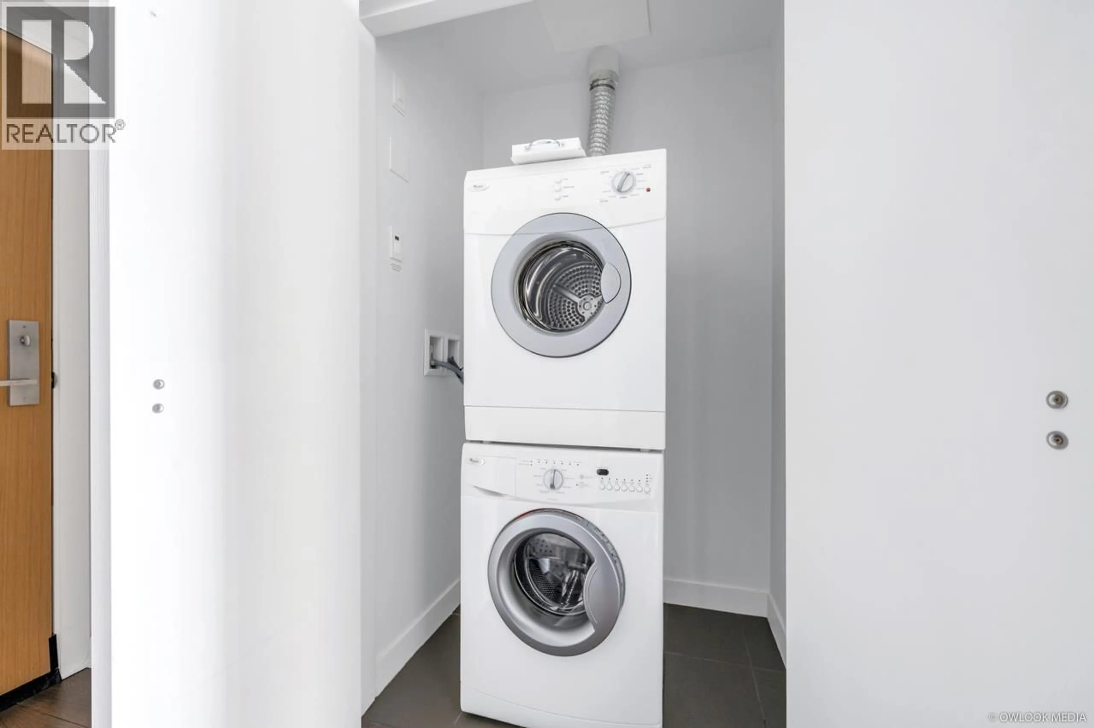 Laundry room for 2906 - 4688 KINGSWAY, Burnaby British Columbia V5H0E9