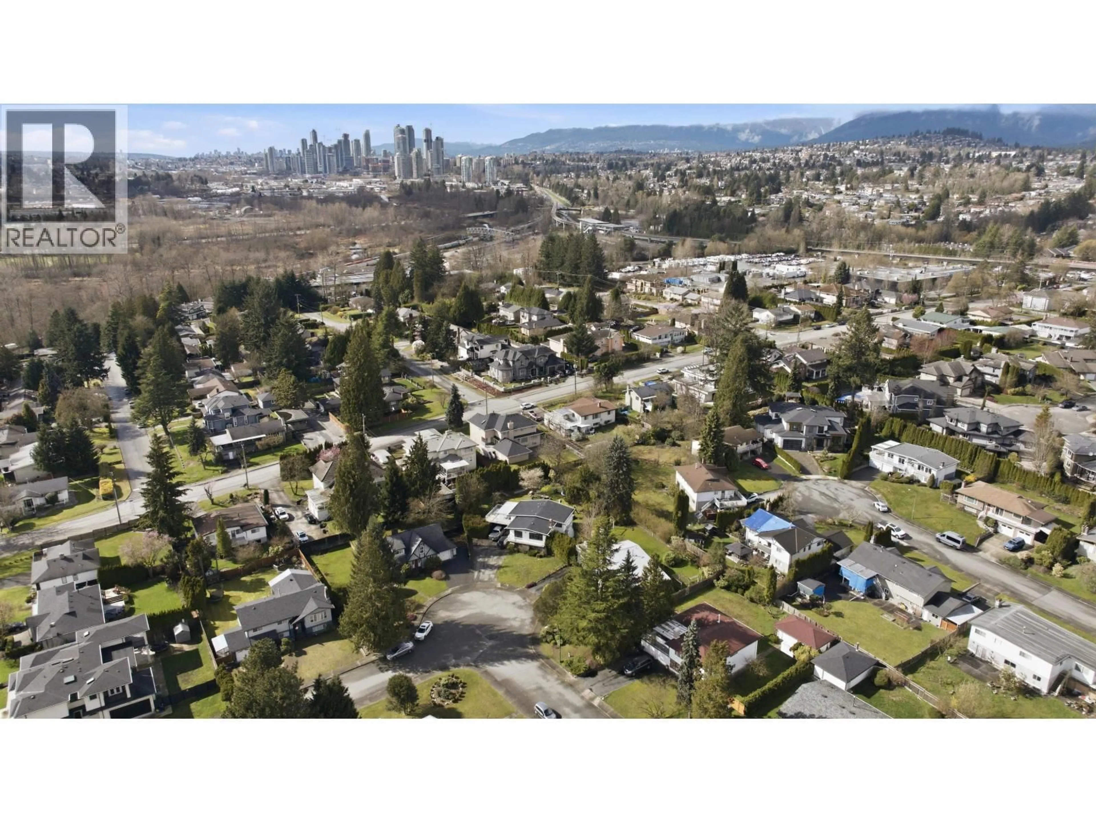 A pic from outside/outdoor area/front of a property/back of a property/a pic from drone, mountain view for 3355 CARDINAL DRIVE, Burnaby British Columbia V5A2T7