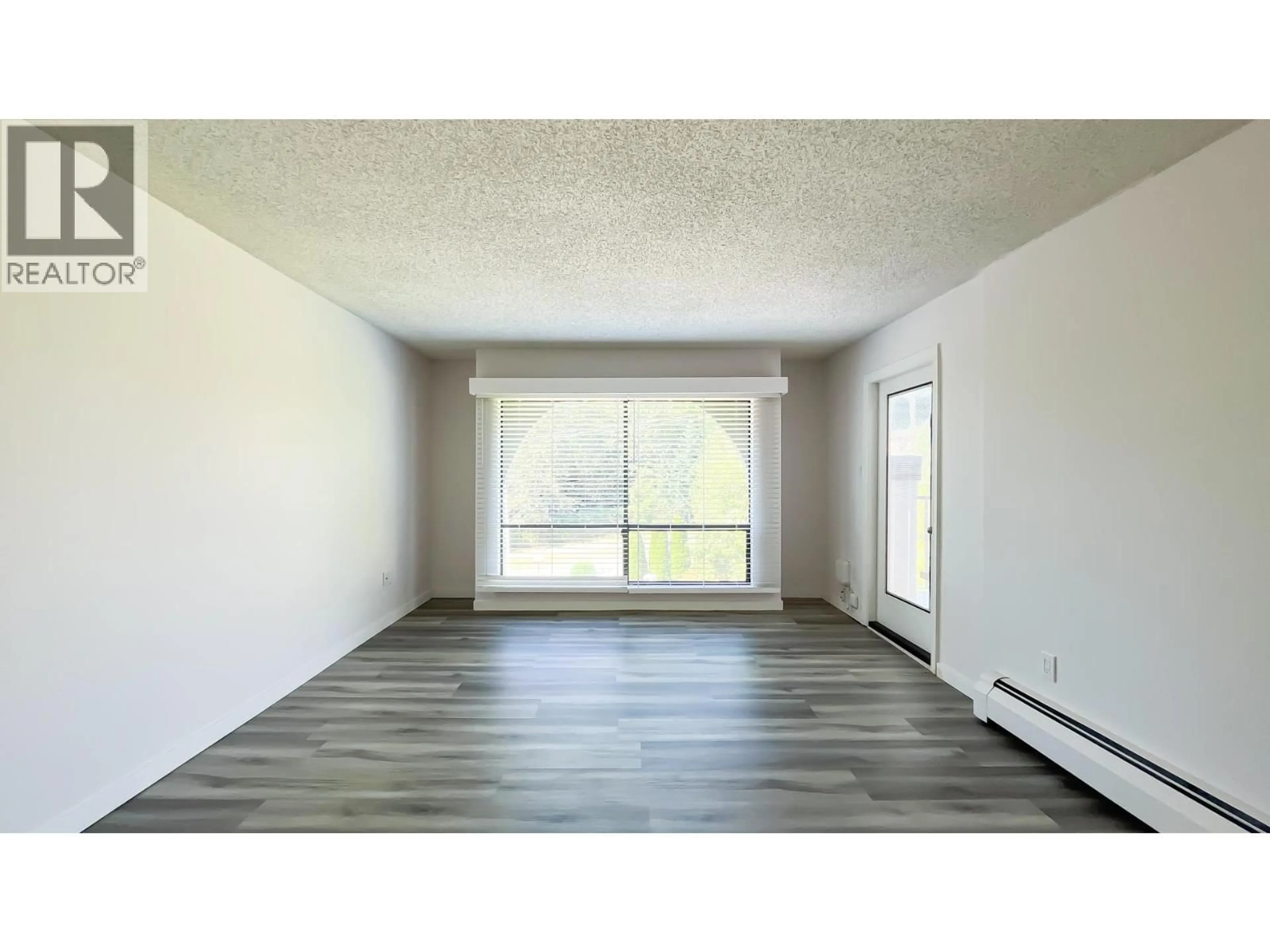 A pic of a room for 416 - 1945 WOODWAY PLACE, Burnaby British Columbia V5B4S4
