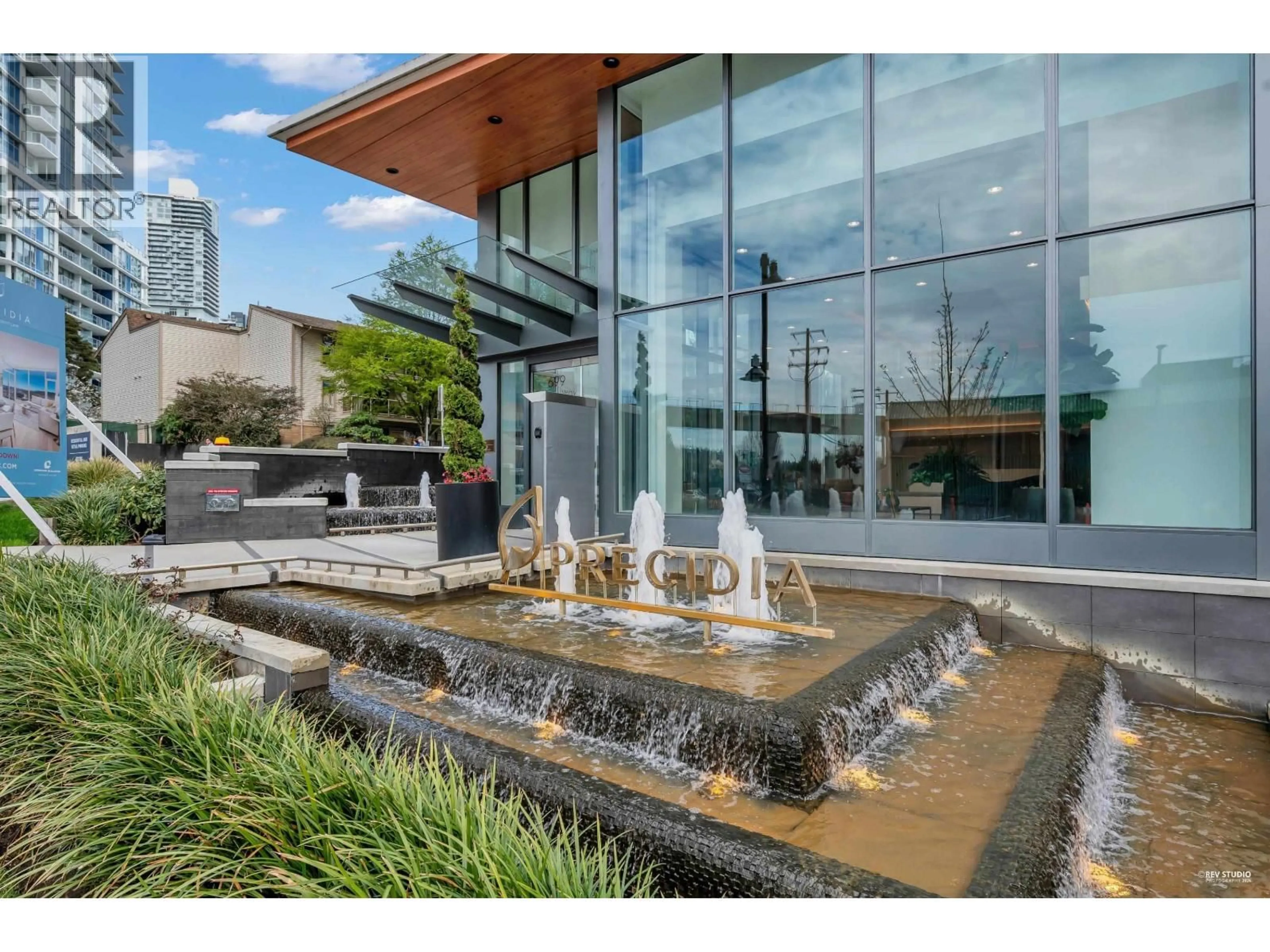 Patio, unknown for 1107 - 699 WHITING WAY, Coquitlam British Columbia V3J0N7