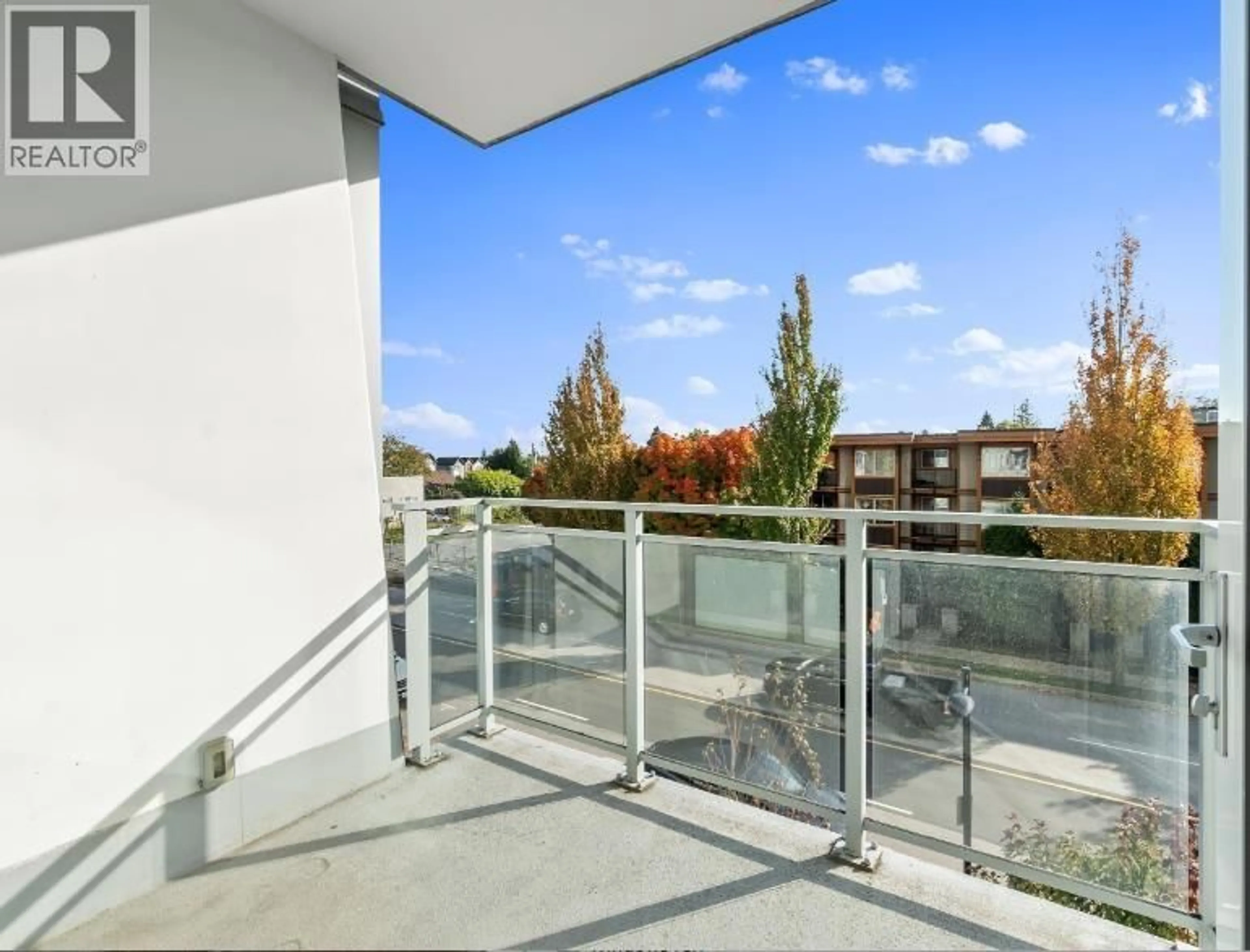 Balcony in the apartment, city buildings view from balcony for CH3 - 5051 IMPERIAL STREET, Burnaby British Columbia V5J0J3