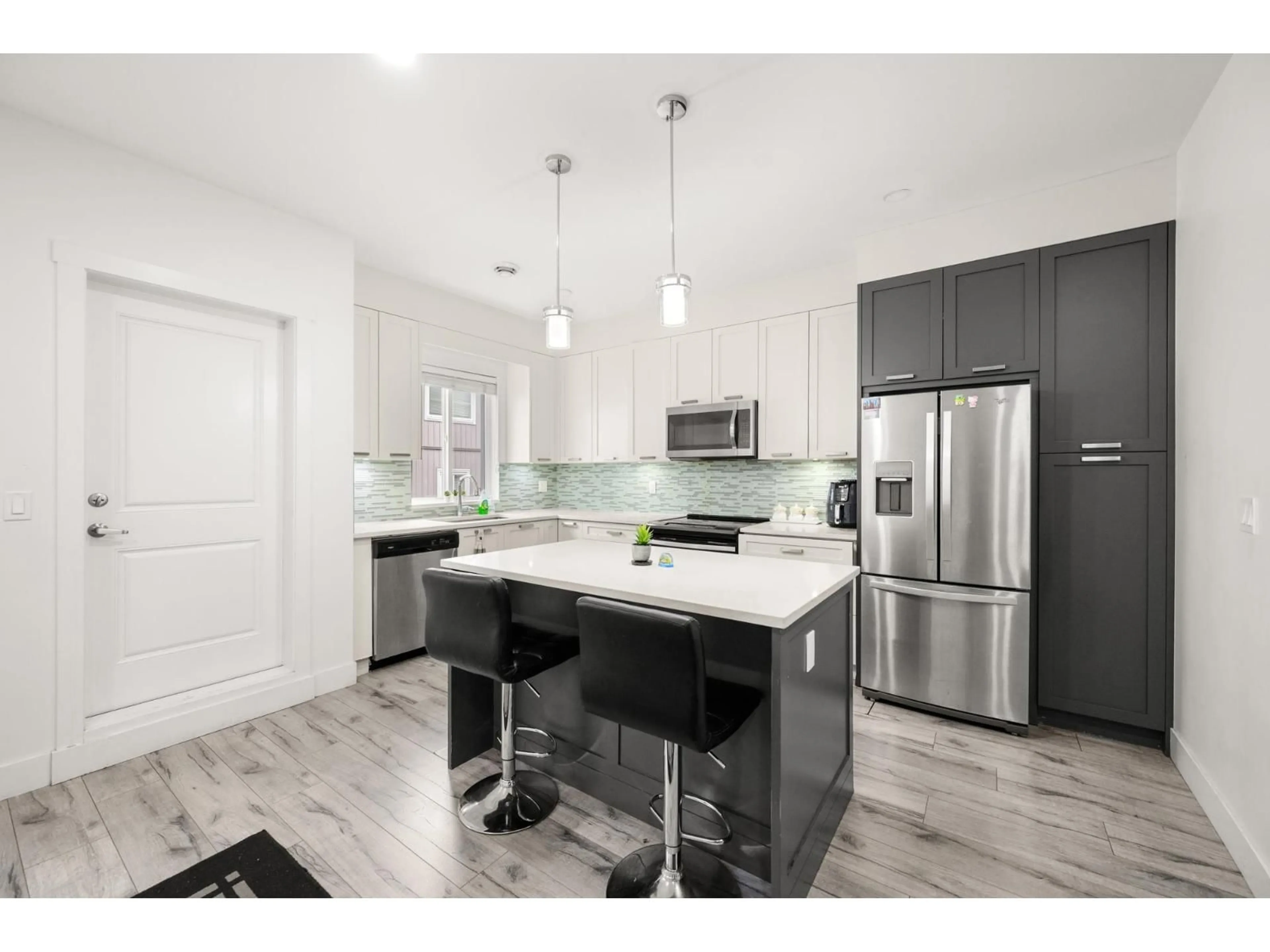 Open concept kitchen, unknown for 22 - 5867 129 STREET, Surrey British Columbia V3X0J4