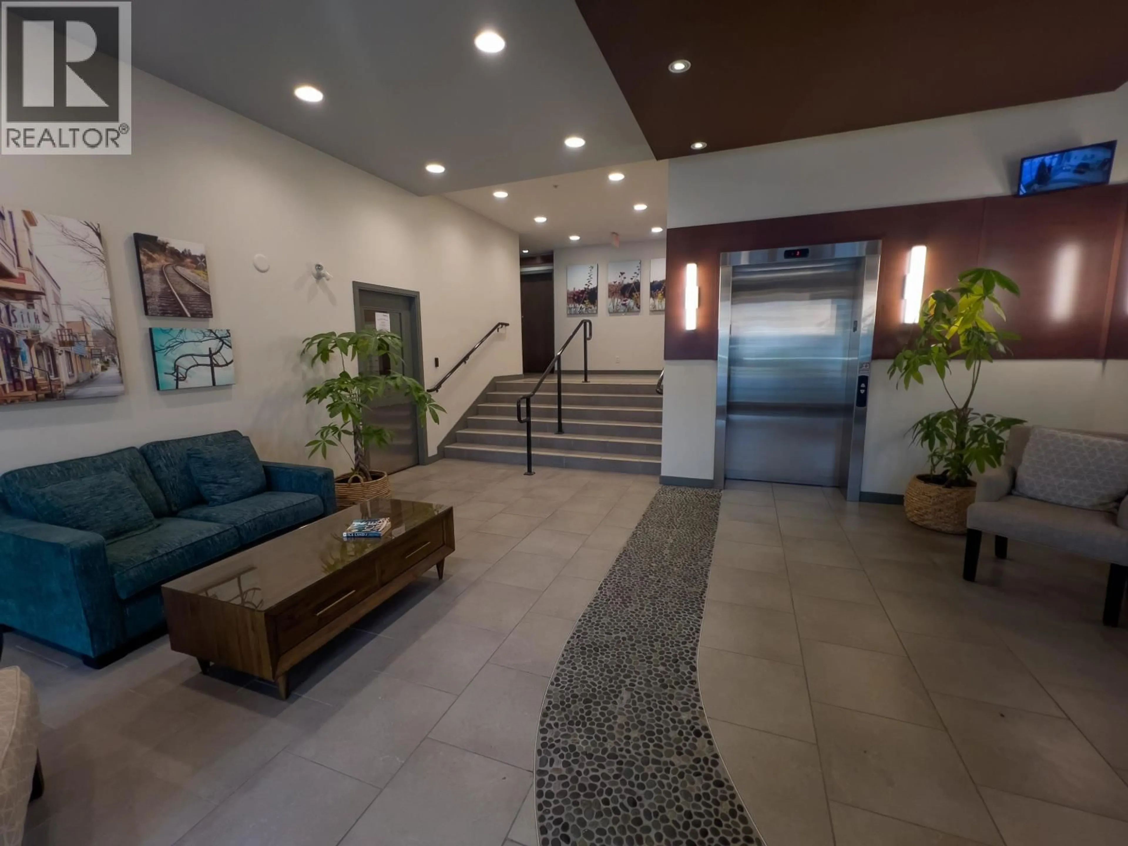 Lobby for 102 - 101 MORRISSEY ROAD, Port Moody British Columbia V3H0E6