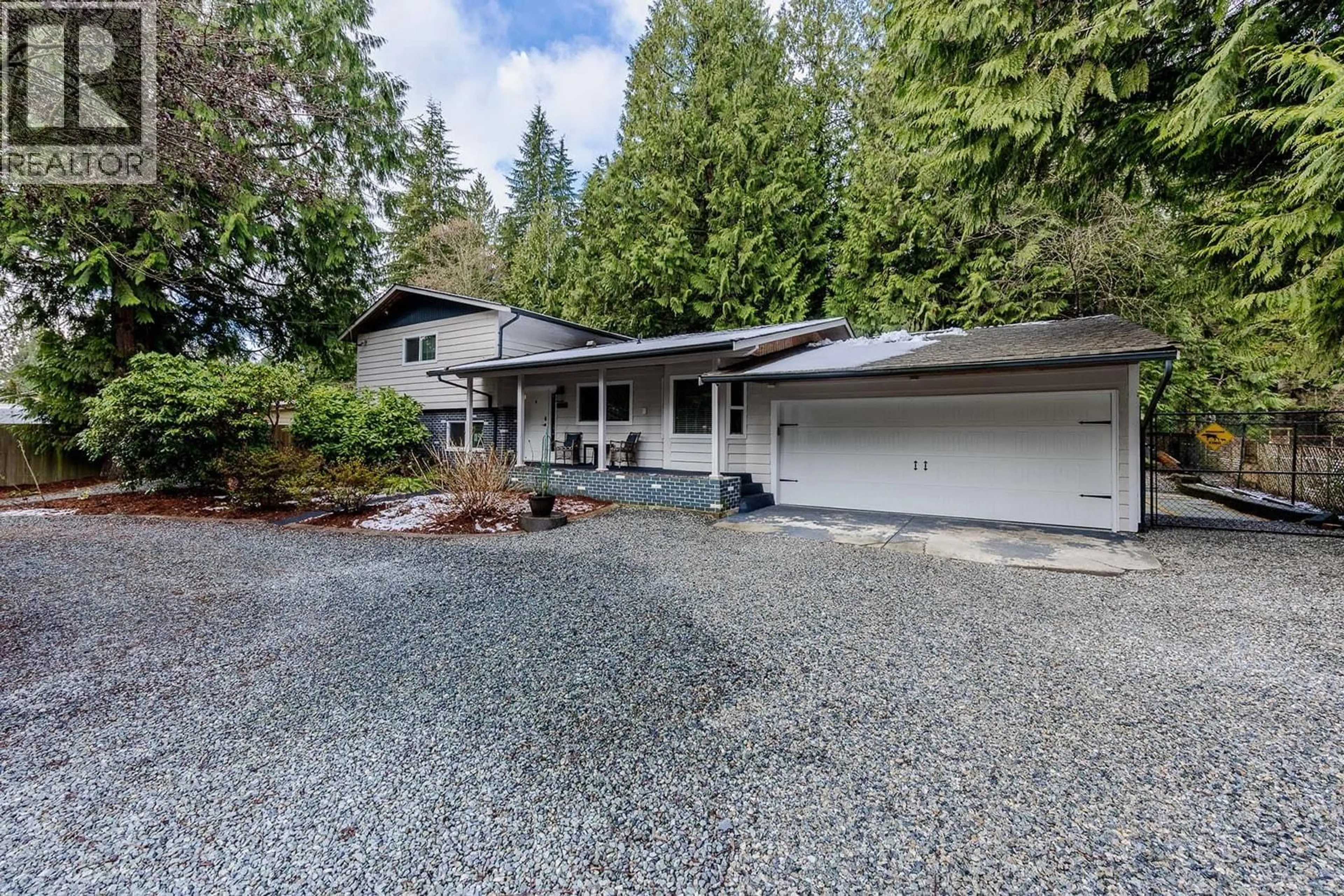 Home with vinyl exterior material, street for 11277 GRAHAM STREET, Maple Ridge British Columbia V2W1M9