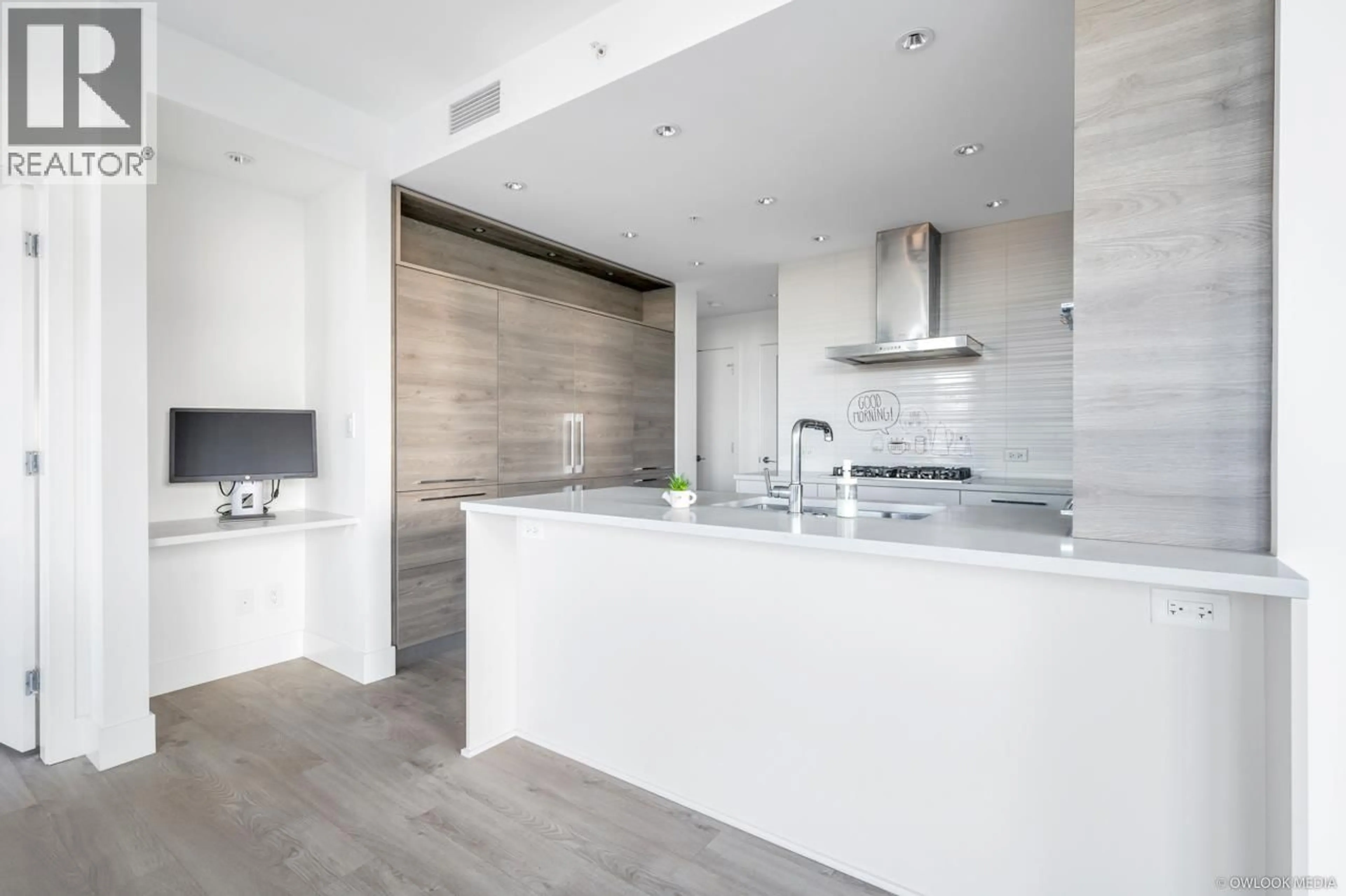 Contemporary kitchen, unknown for 402 - 7303 NOBLE LANE, Burnaby British Columbia V3N0H2