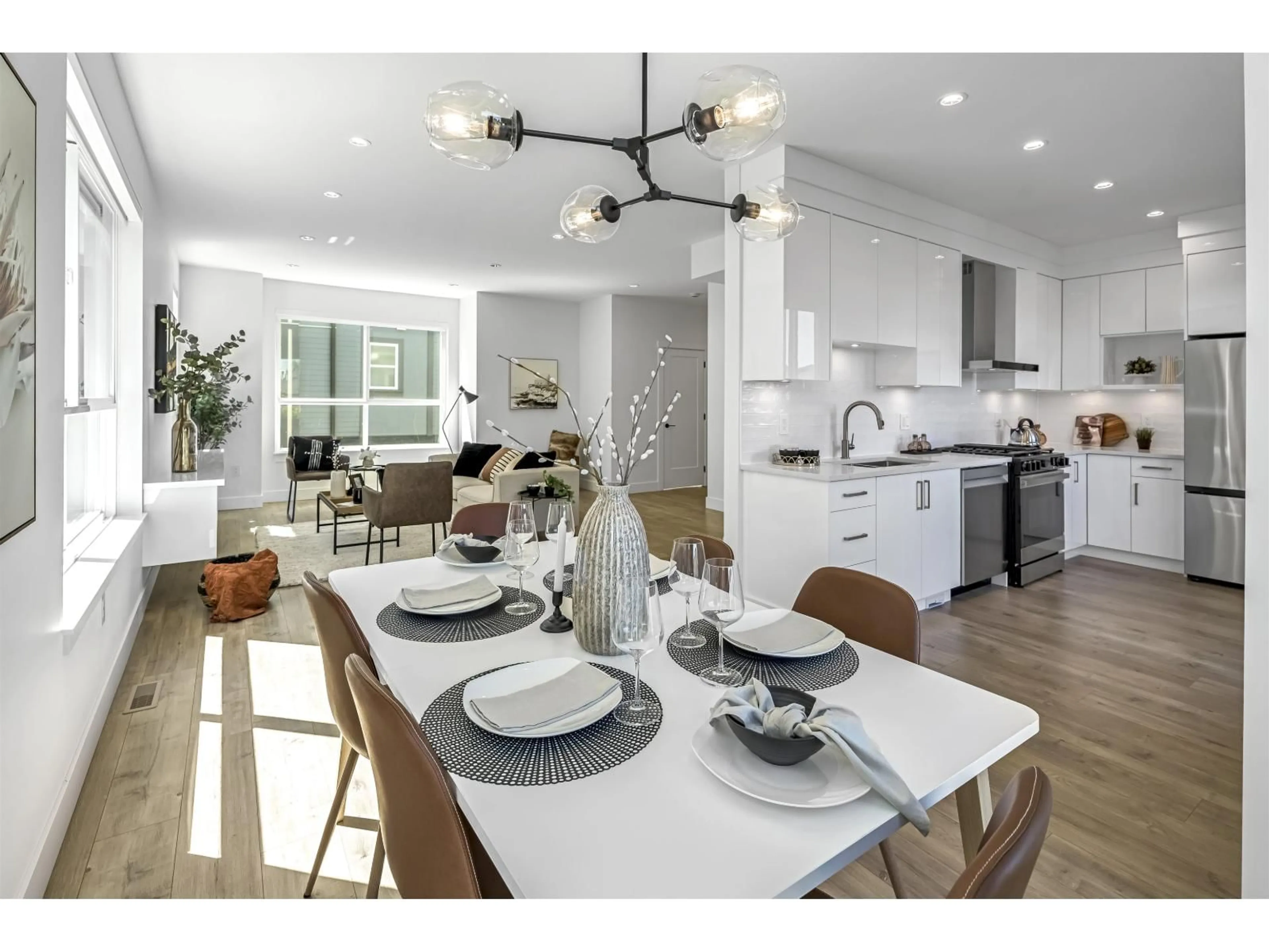 Open concept kitchen, unknown for 3 - 6162 138 STREET, Surrey British Columbia V3X1E7