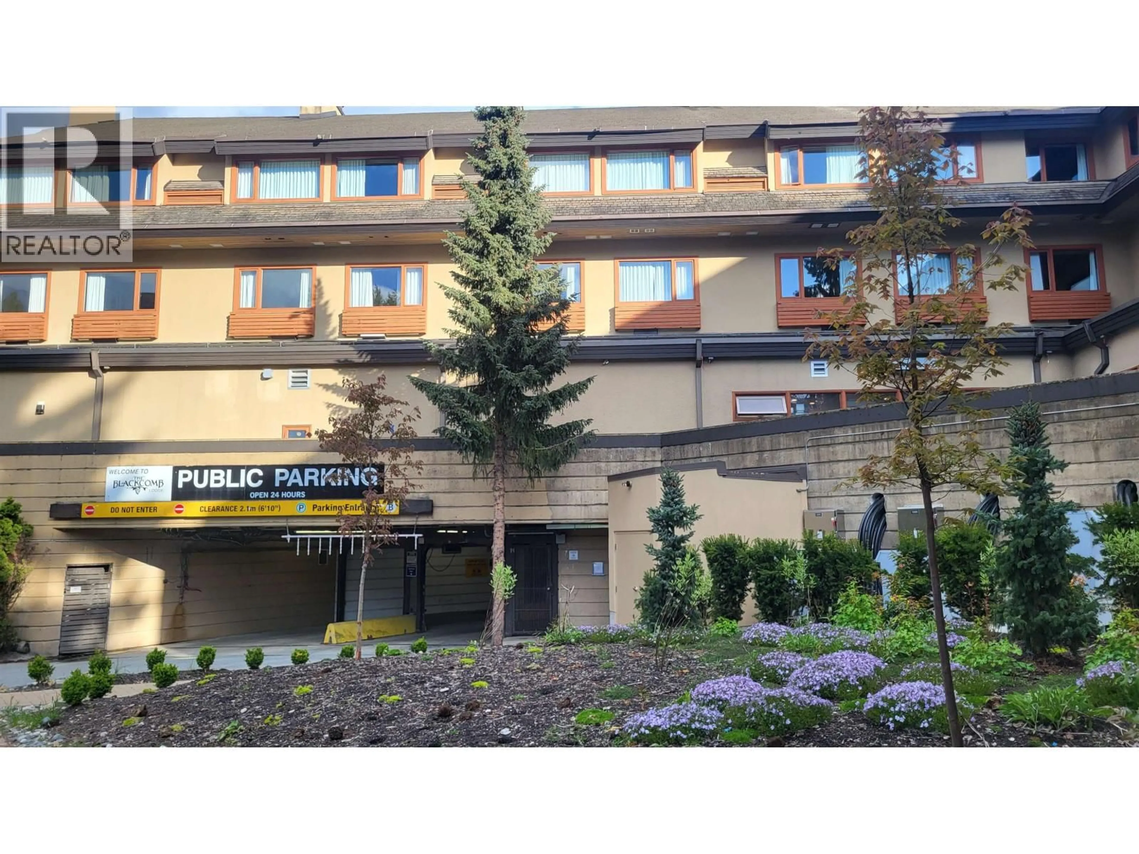 Lobby for 126 - 4220 GATEWAY DRIVE, Whistler British Columbia V8E0Z7