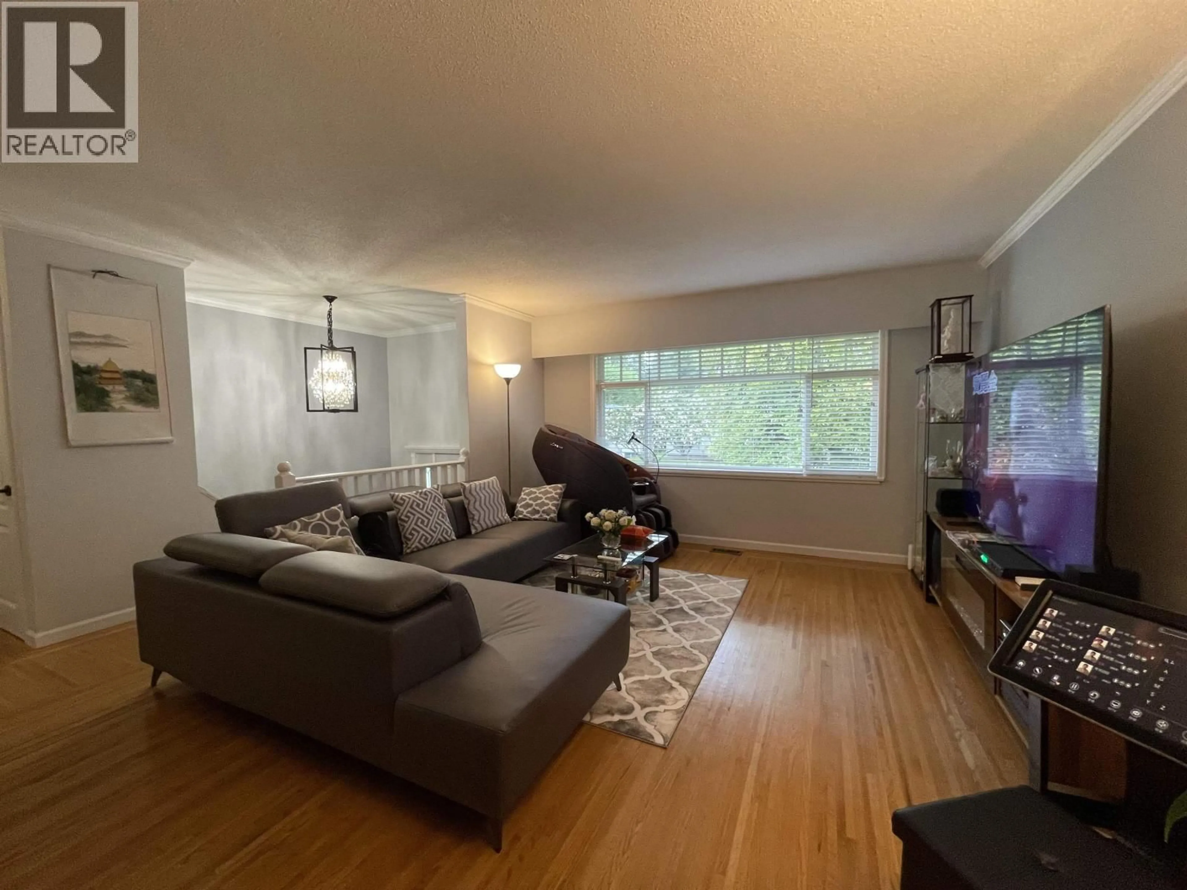 Living room with furniture, unknown for 3645 LIVERPOOL STREET, Port Coquitlam British Columbia V3B3W2