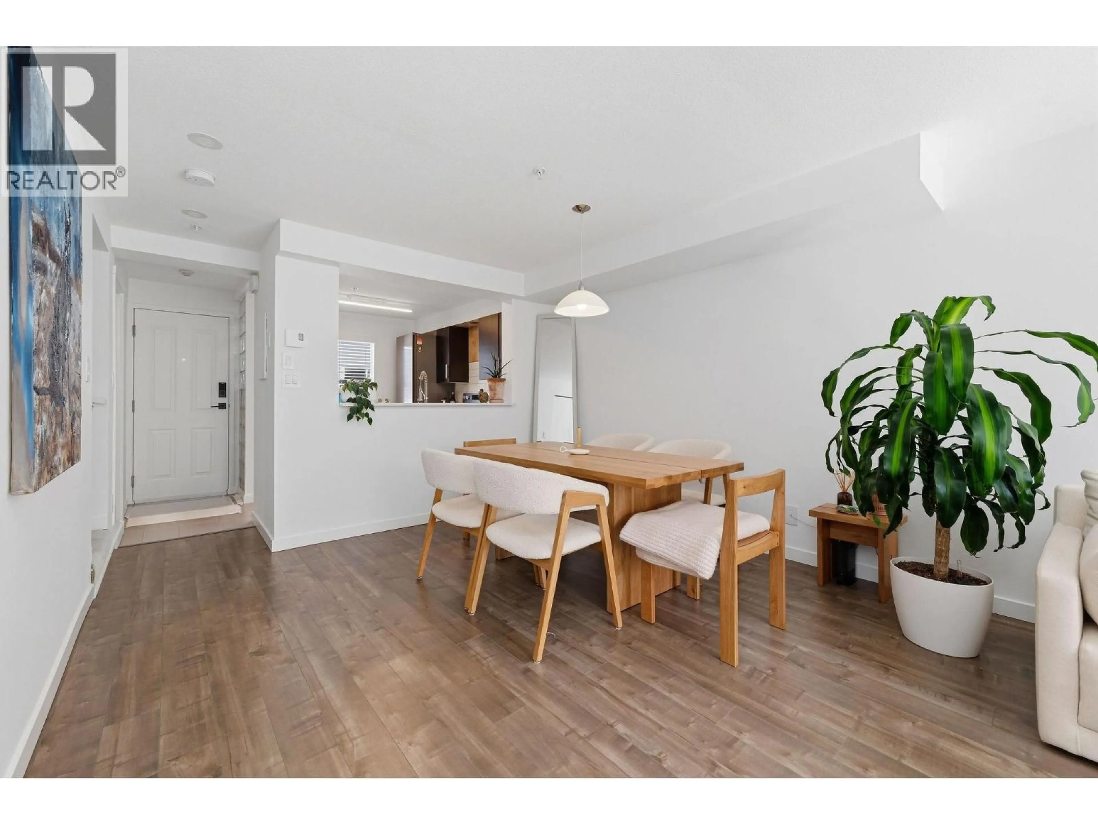 Dining room, wood/laminate floor for 9 - 2880 4TH AVENUE, Vancouver British Columbia V6K1R2