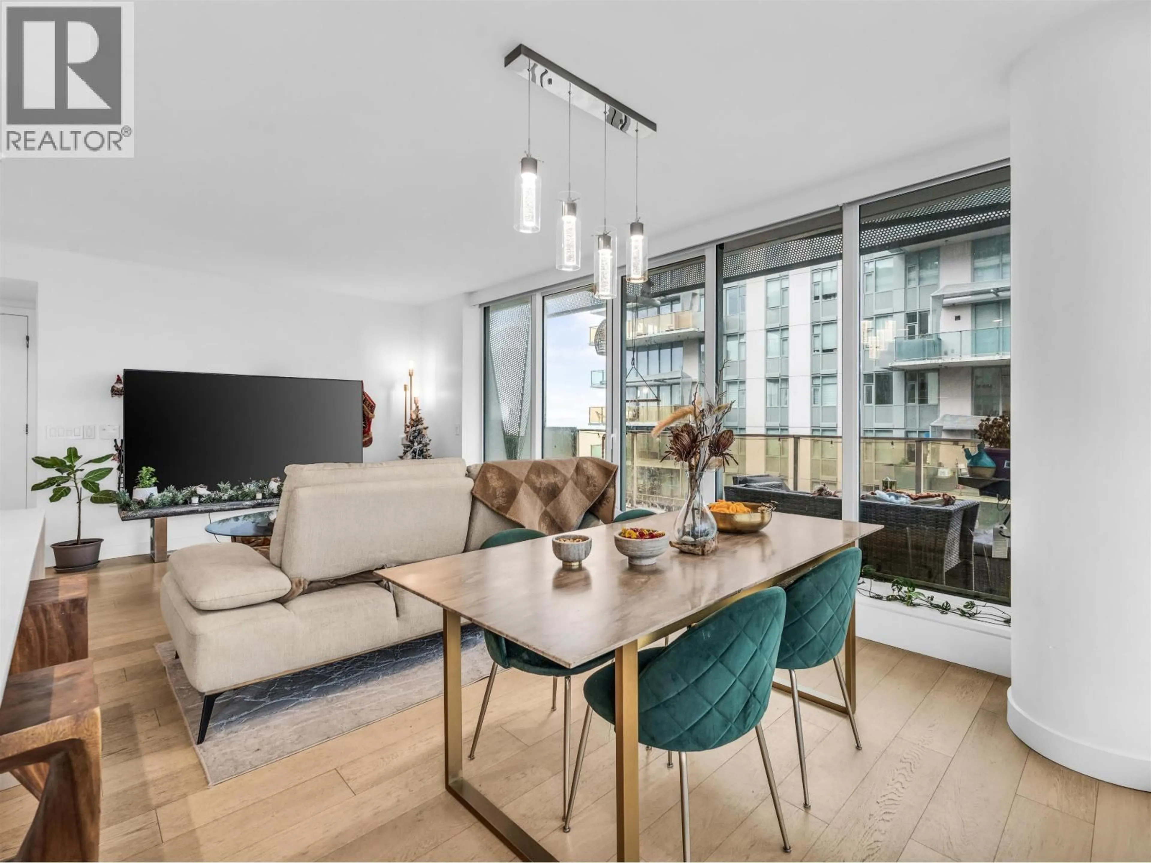 Living room with furniture, unknown for 1401 - 1365 DAVIE STREET, Vancouver British Columbia V6E1N5