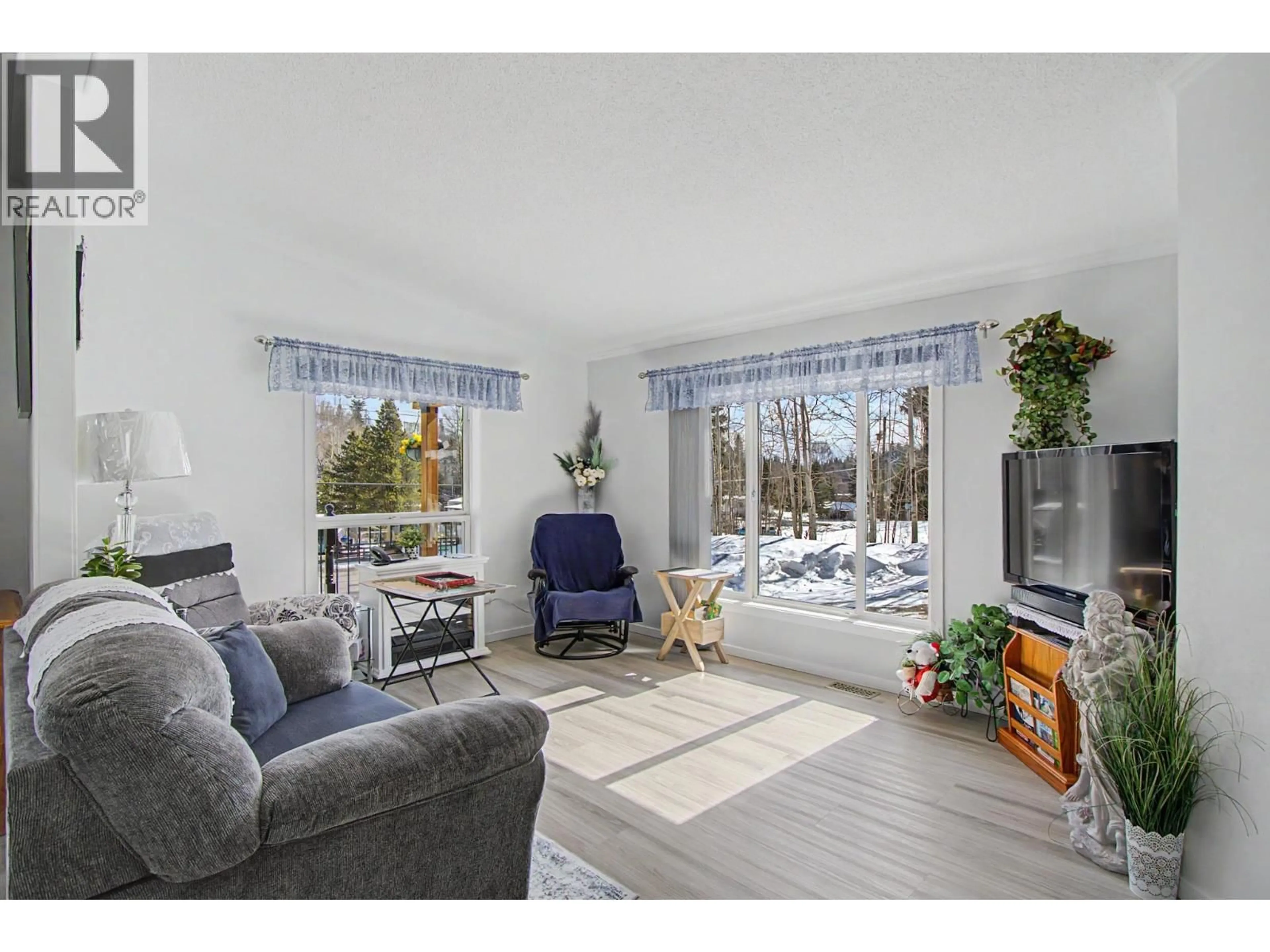 Living room with furniture, unknown for 4881 RANDLE ROAD, Prince George British Columbia V2K1S9