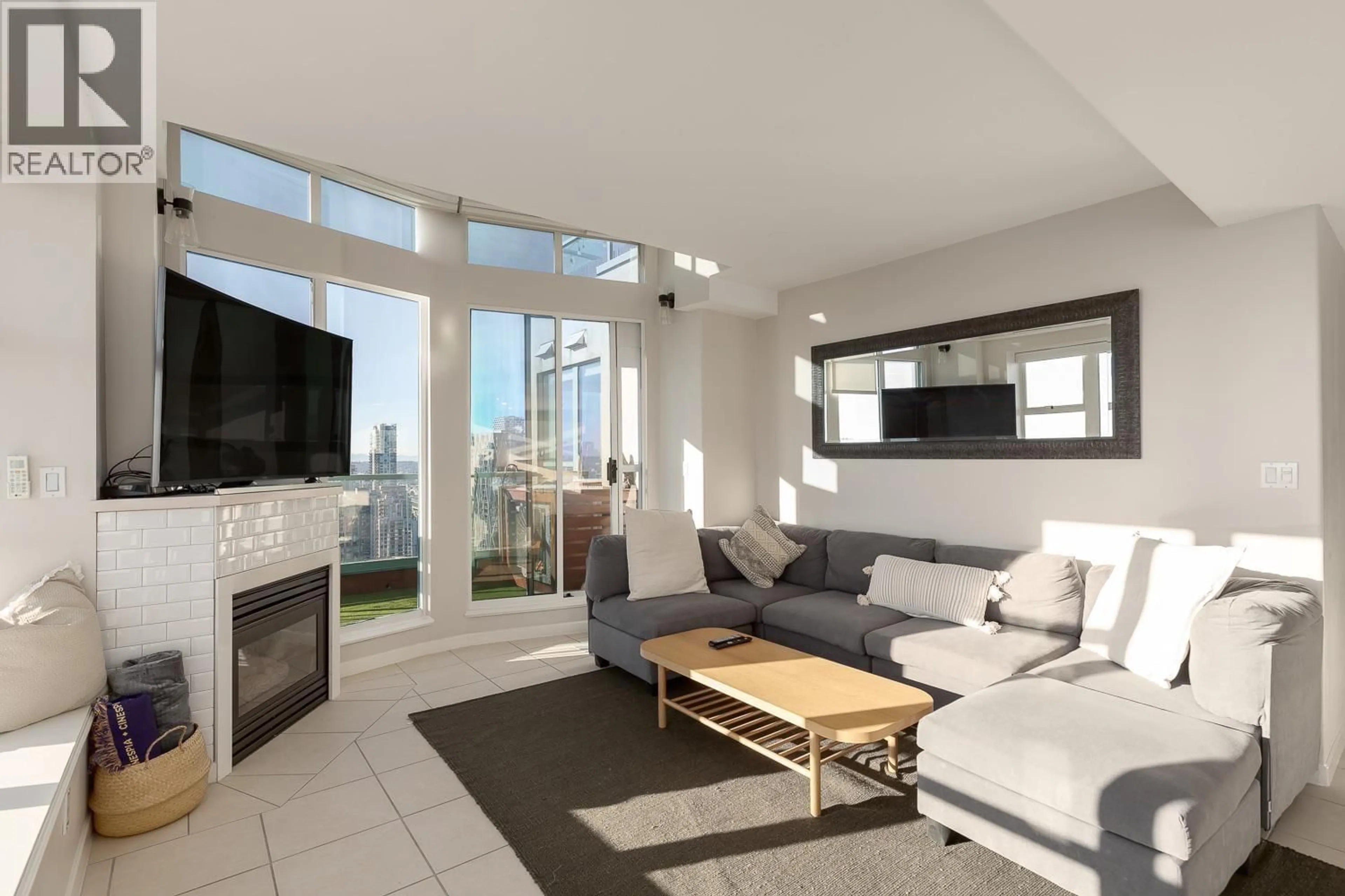 Living room with furniture, unknown for 3603 - 939 HOMER STREET, Vancouver British Columbia V6B2W6