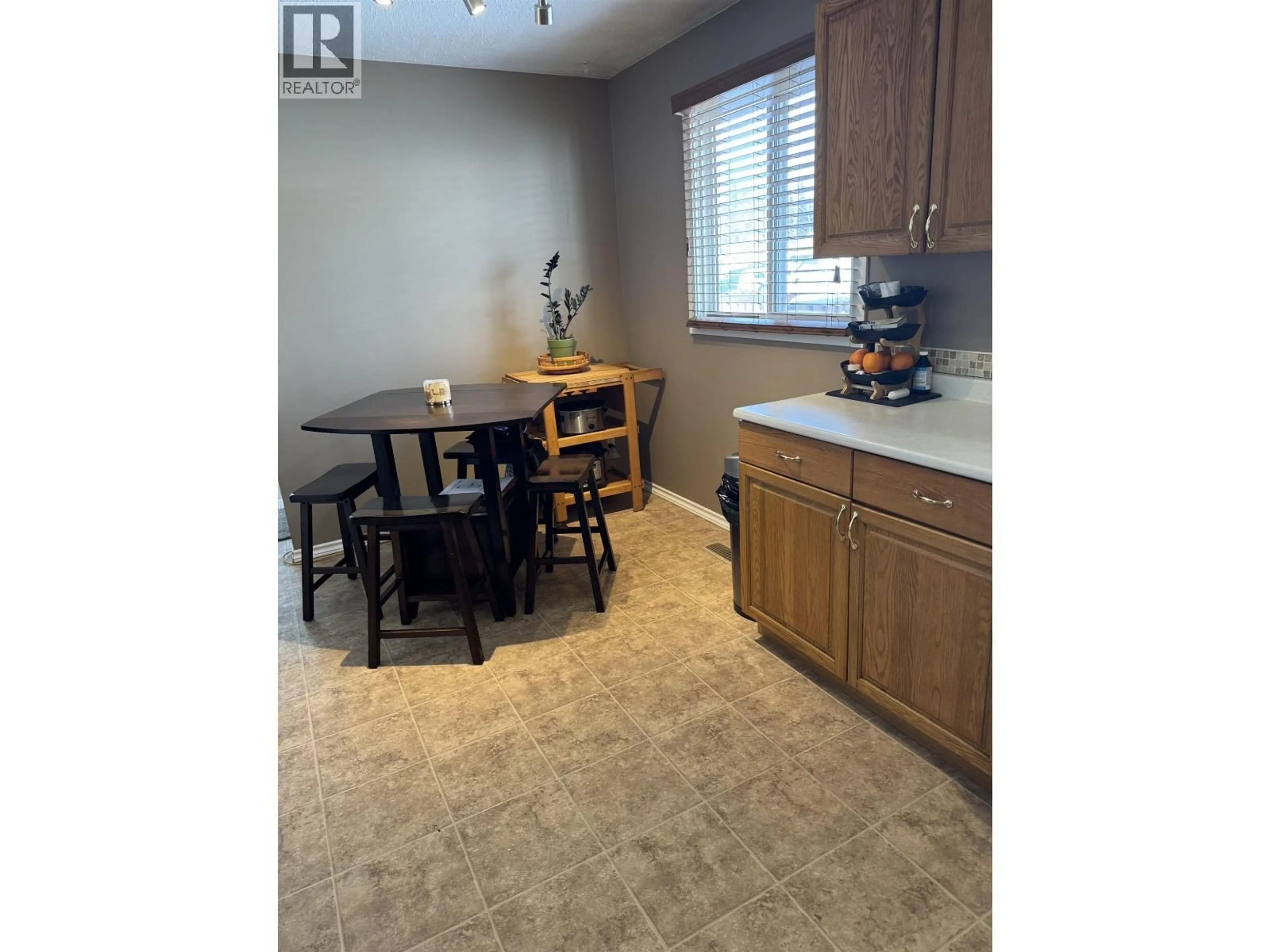 Standard kitchen, unknown for 13 MANSON CRESCENT, Mackenzie British Columbia V0J2C0
