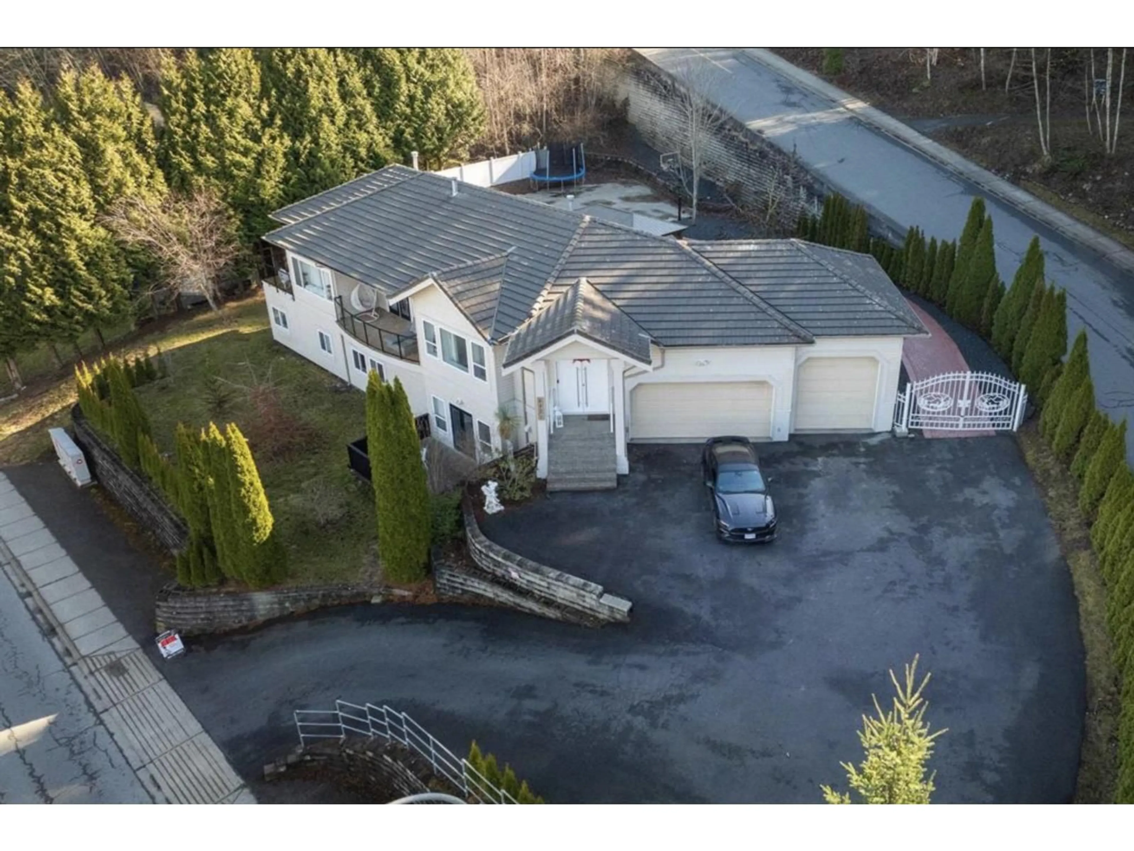 A pic from outside/outdoor area/front of a property/back of a property/a pic from drone, unknown for 5782 JINKERSON ROAD, Chilliwack British Columbia V2R0C8