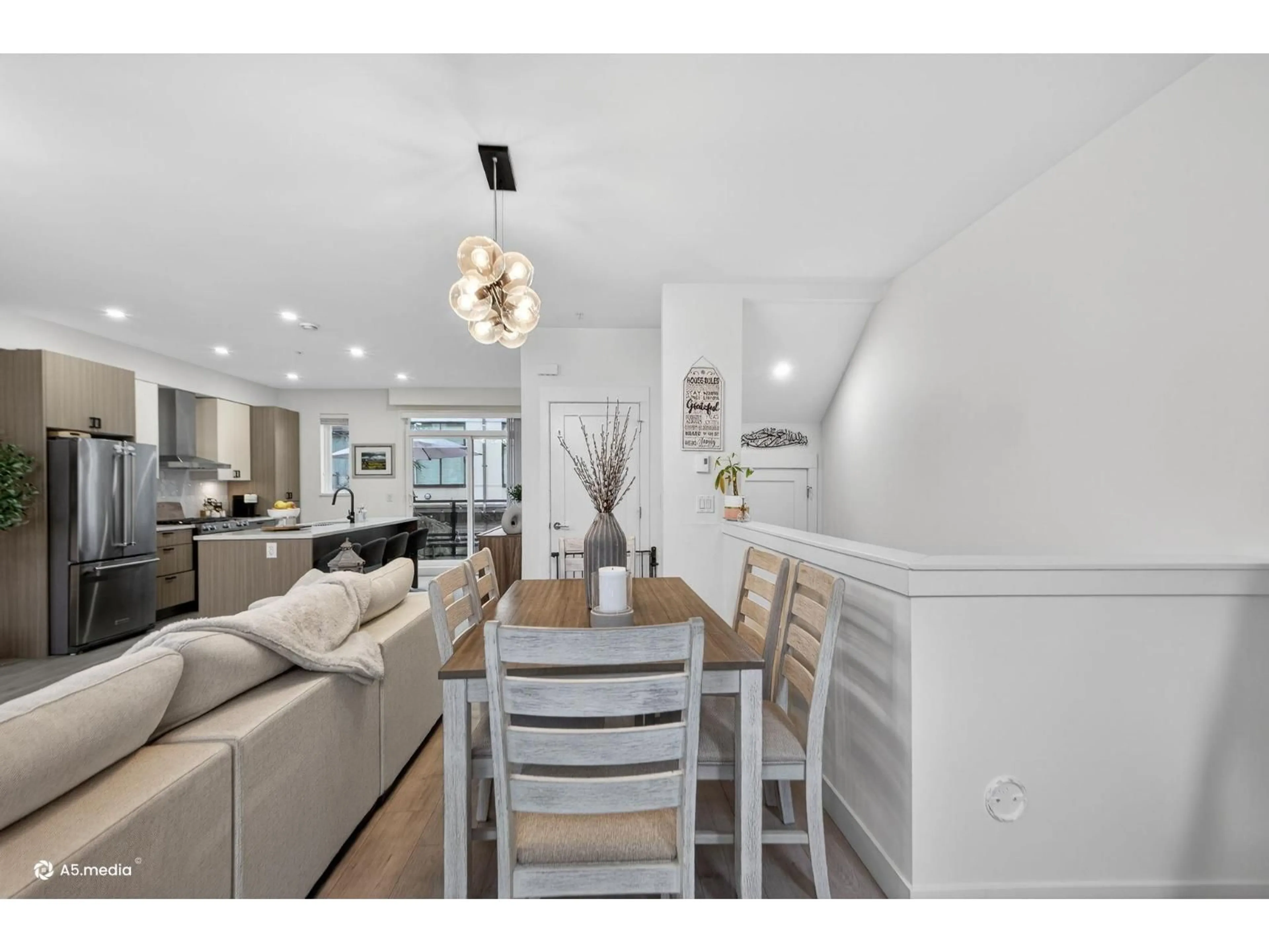 Open concept kitchen, unknown for 118 - 7947 209 STREET, Langley British Columbia V2Y0Y6