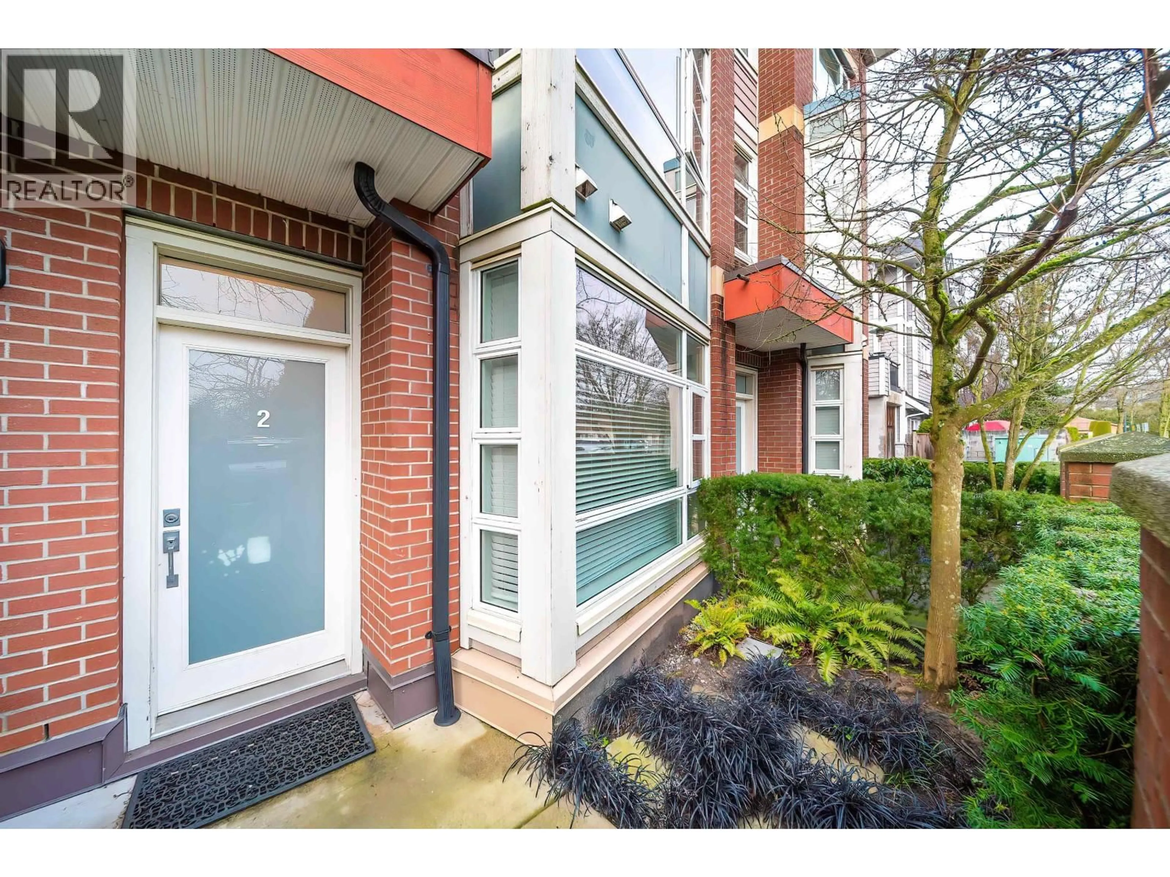 Indoor entryway for 2 - 6611 ECKERSLEY ROAD, Richmond British Columbia V6Y0B7