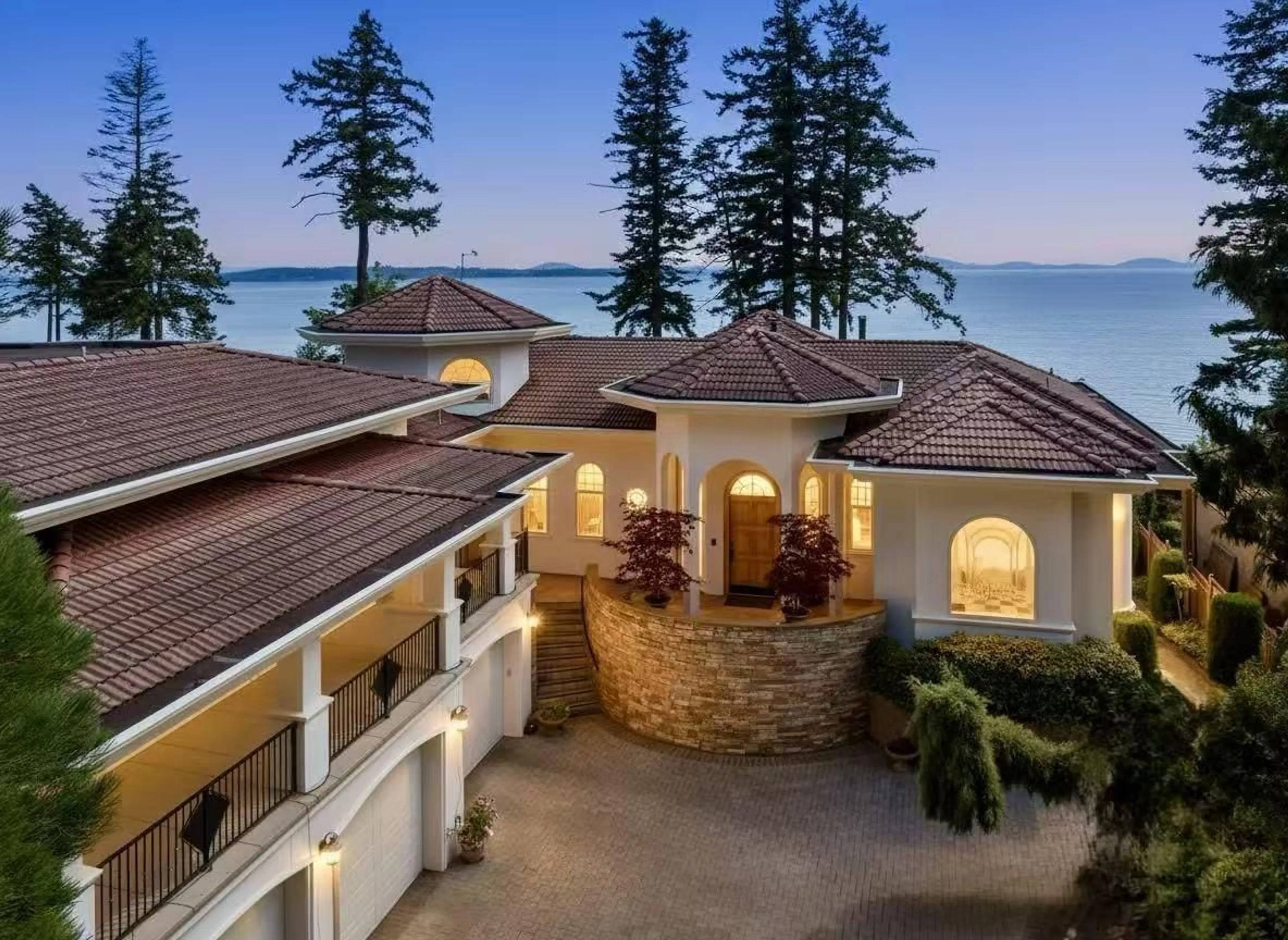 Unknown for 13464 13A AVENUE, Surrey British Columbia V4A1C4