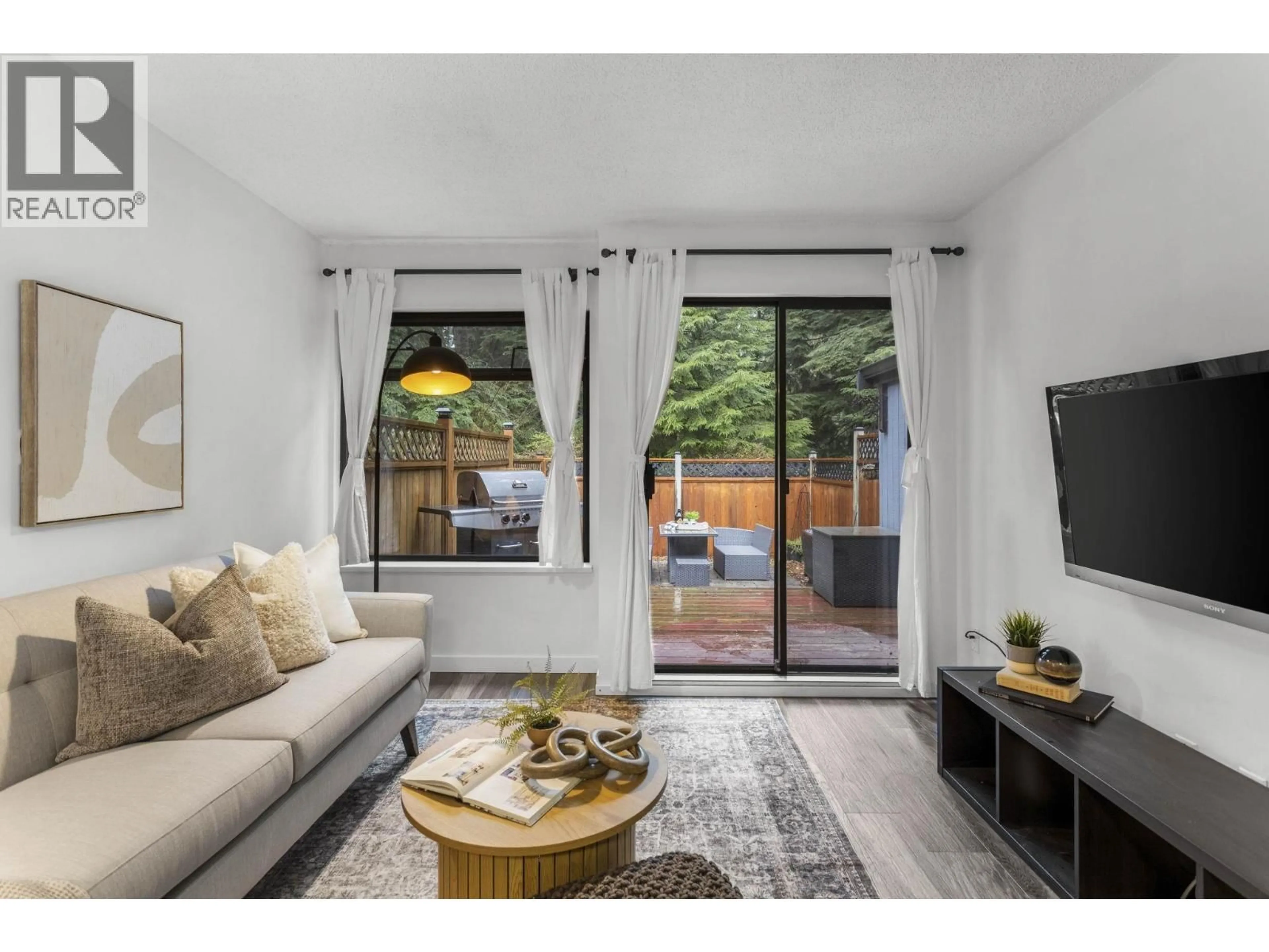 Living room with furniture, unknown for 865 BLACKSTOCK ROAD, Port Moody British Columbia V3H3R9