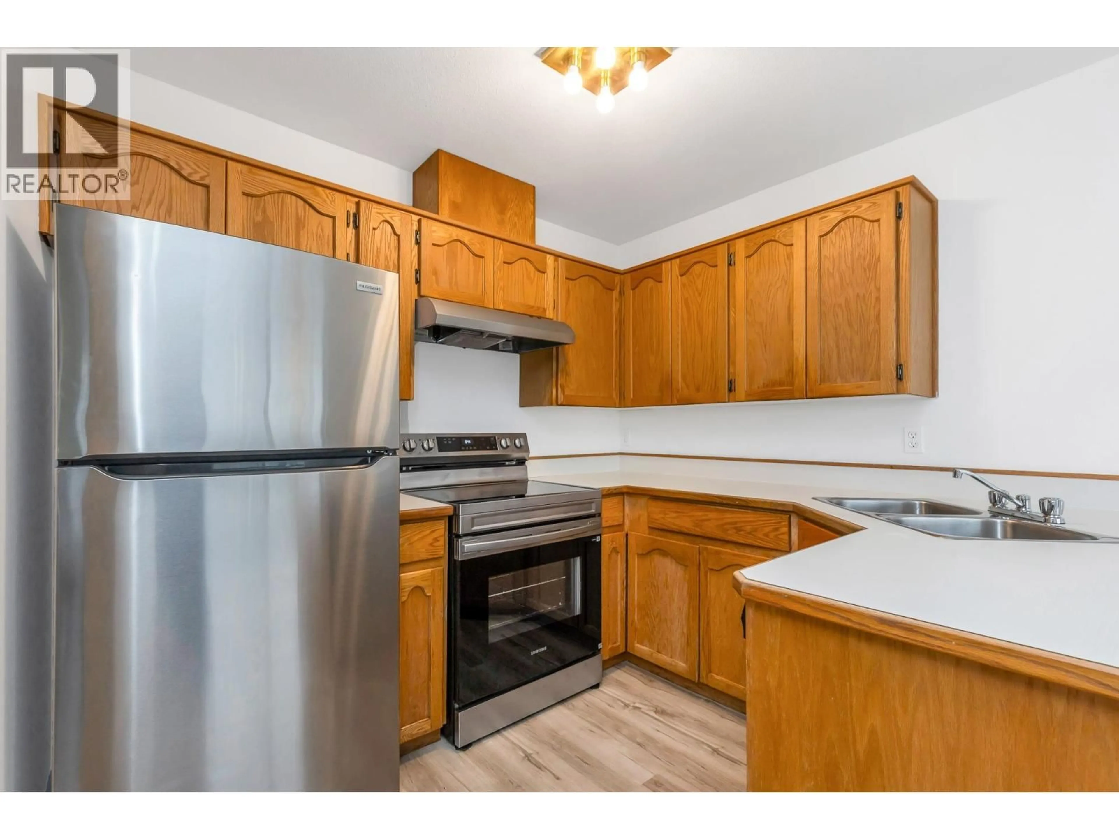 Standard kitchen, wood/laminate floor for 7 - 19249 HAMMOND ROAD, Pitt Meadows British Columbia V3Y2B7