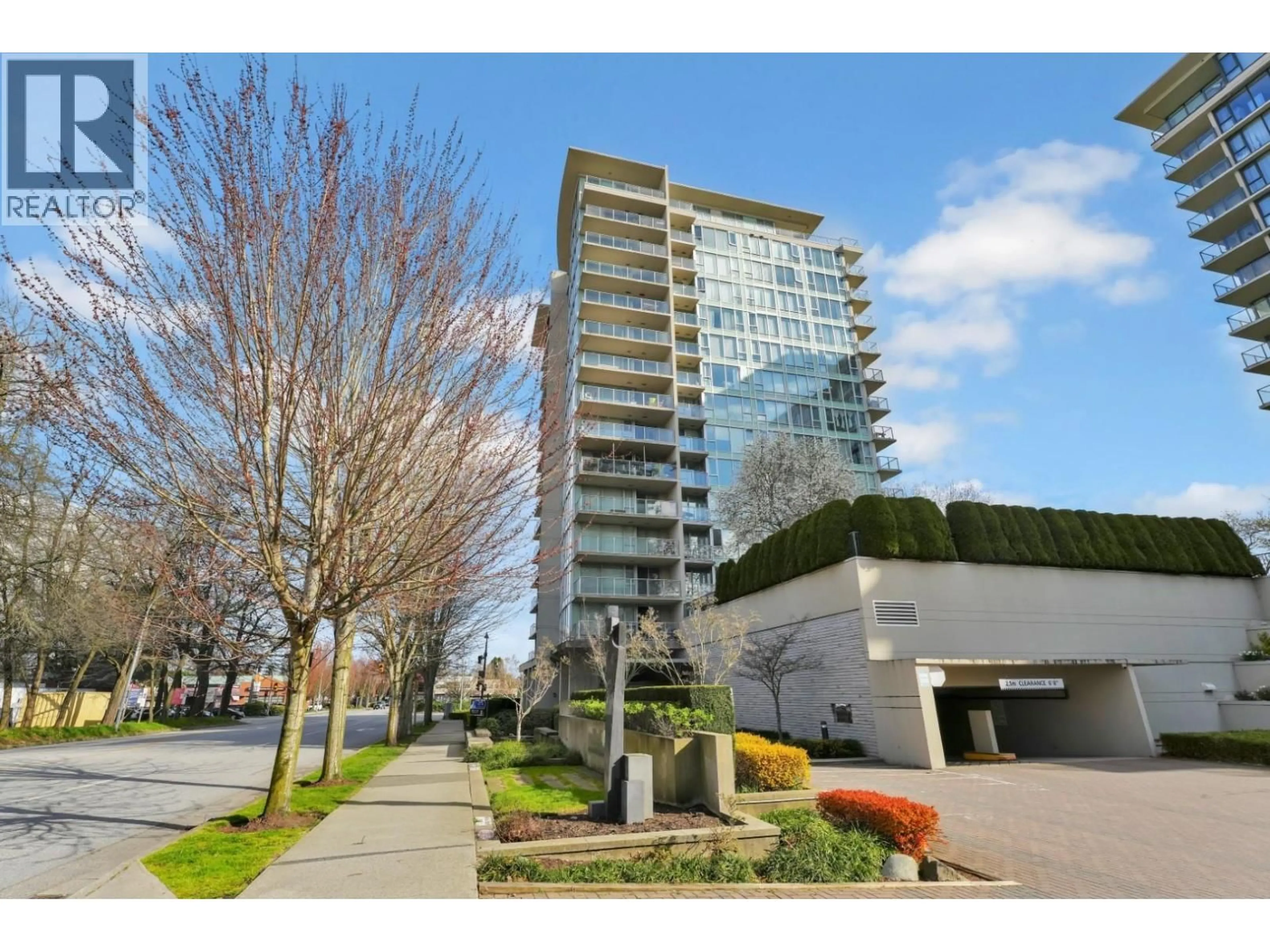 Indoor foyer for 1103 - 5028 KWANTLEN STREET, Richmond British Columbia V6X4K2