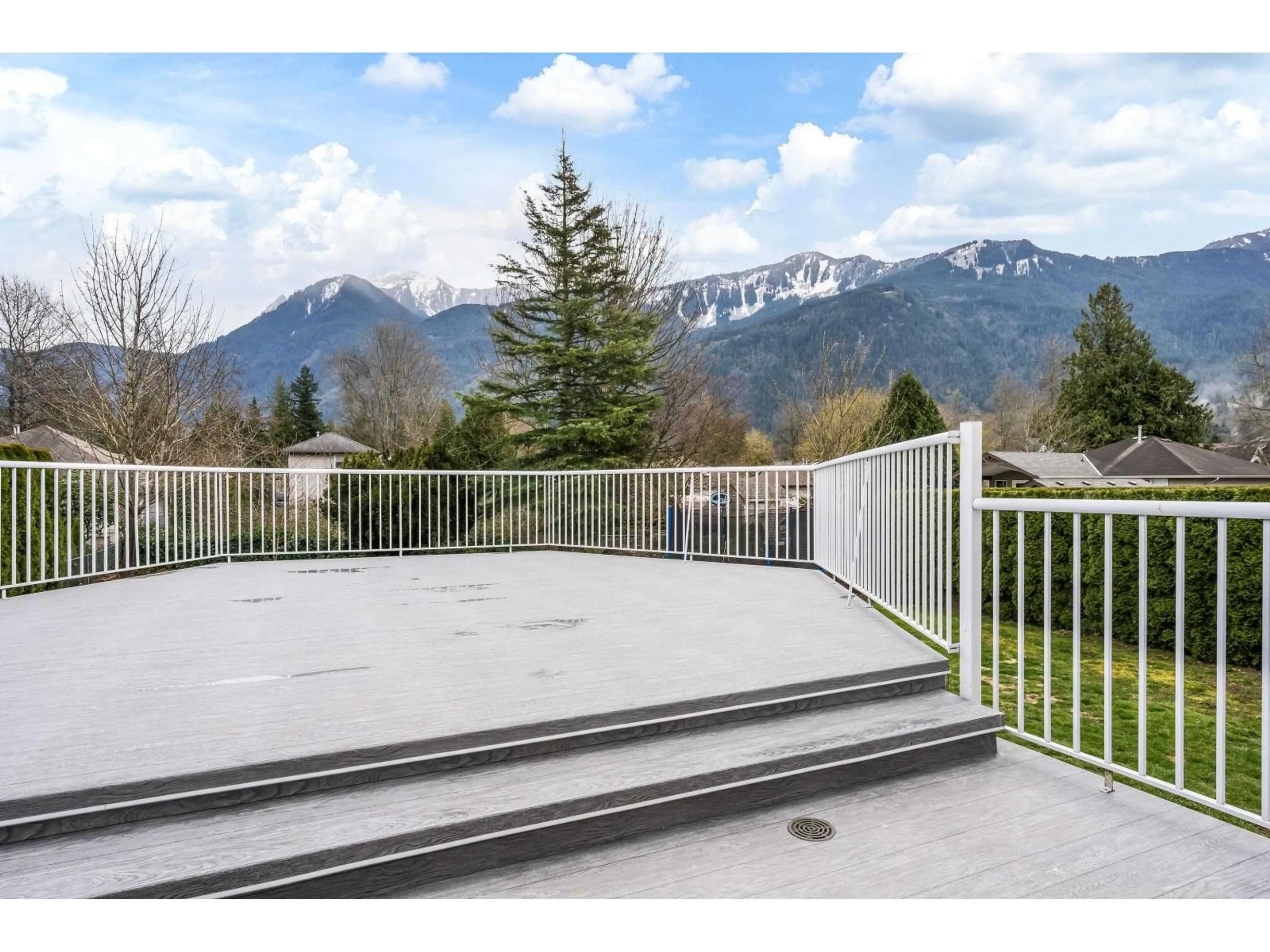 Patio, mountain view for 10254 PARKWOOD DRIVE, Rosedale British Columbia V0X1X1