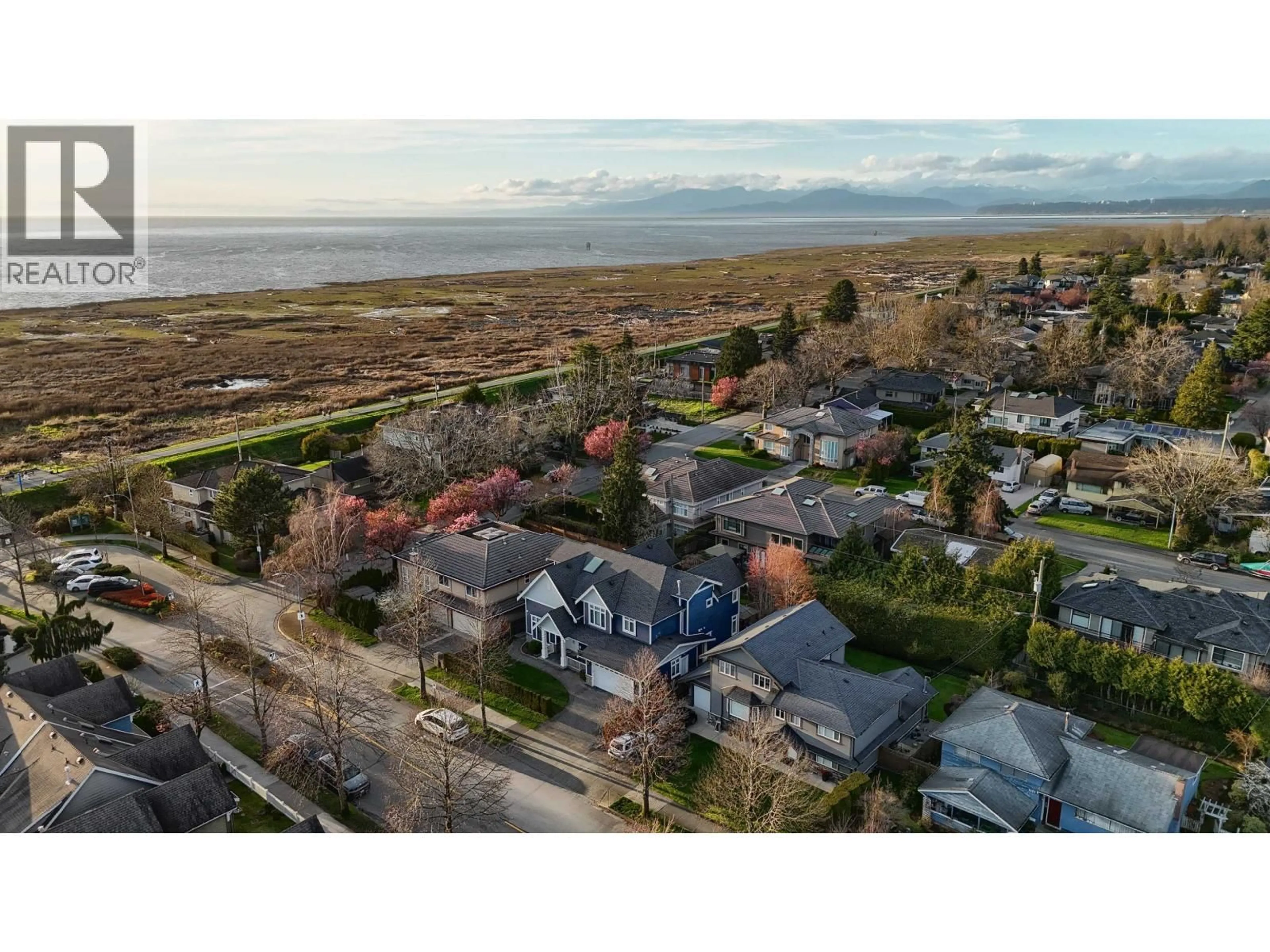 A pic from outside/outdoor area/front of a property/back of a property/a pic from drone, unknown for 3131 FRANCIS ROAD, Richmond British Columbia V7C1J1